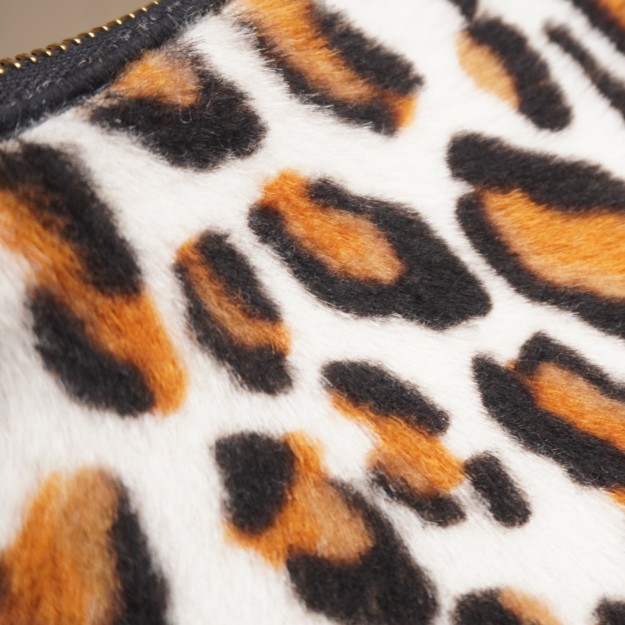 Fendi Graphy Small Shoulder Bag White Leopard