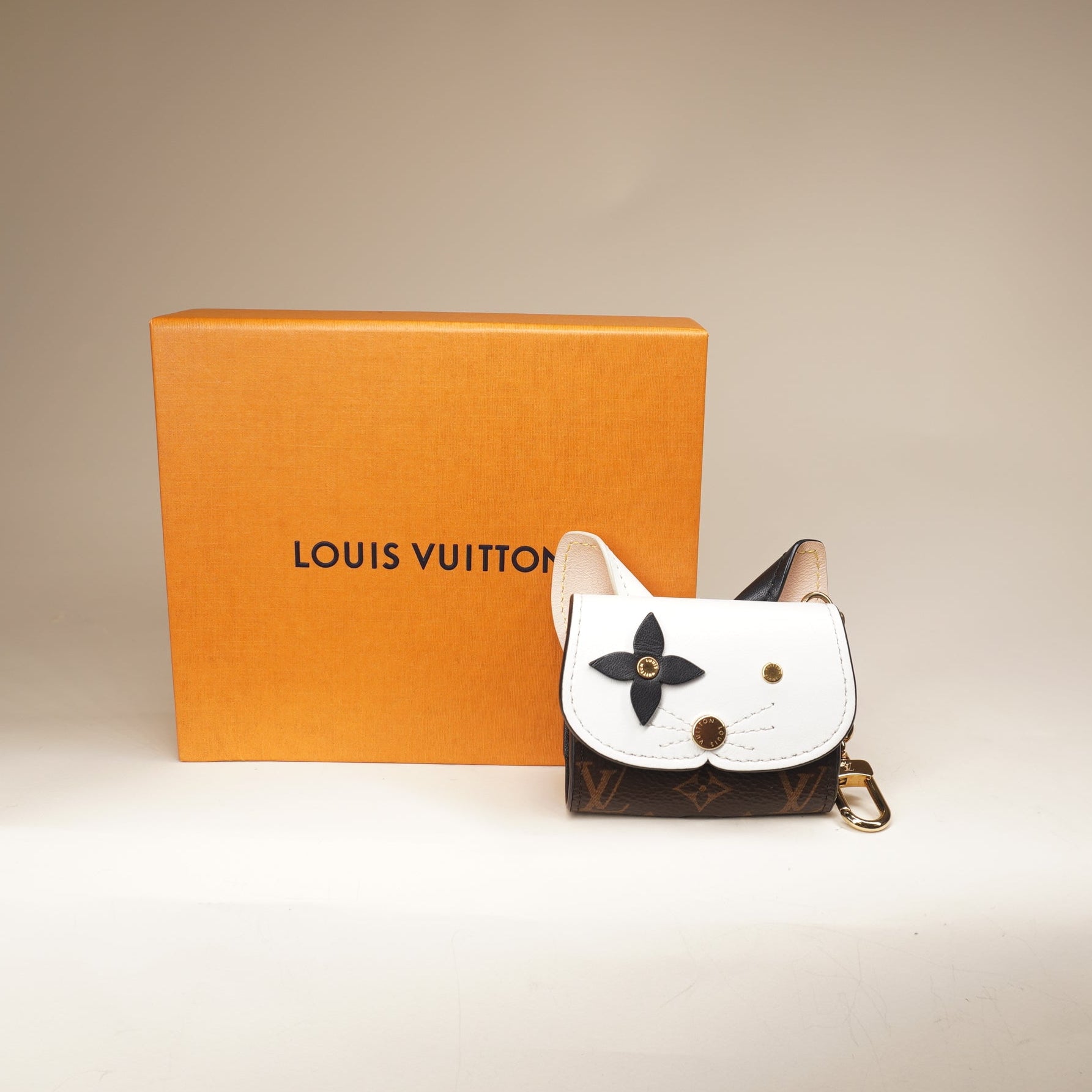 PRE-OWNED LV Monogram Cat Earpods Case