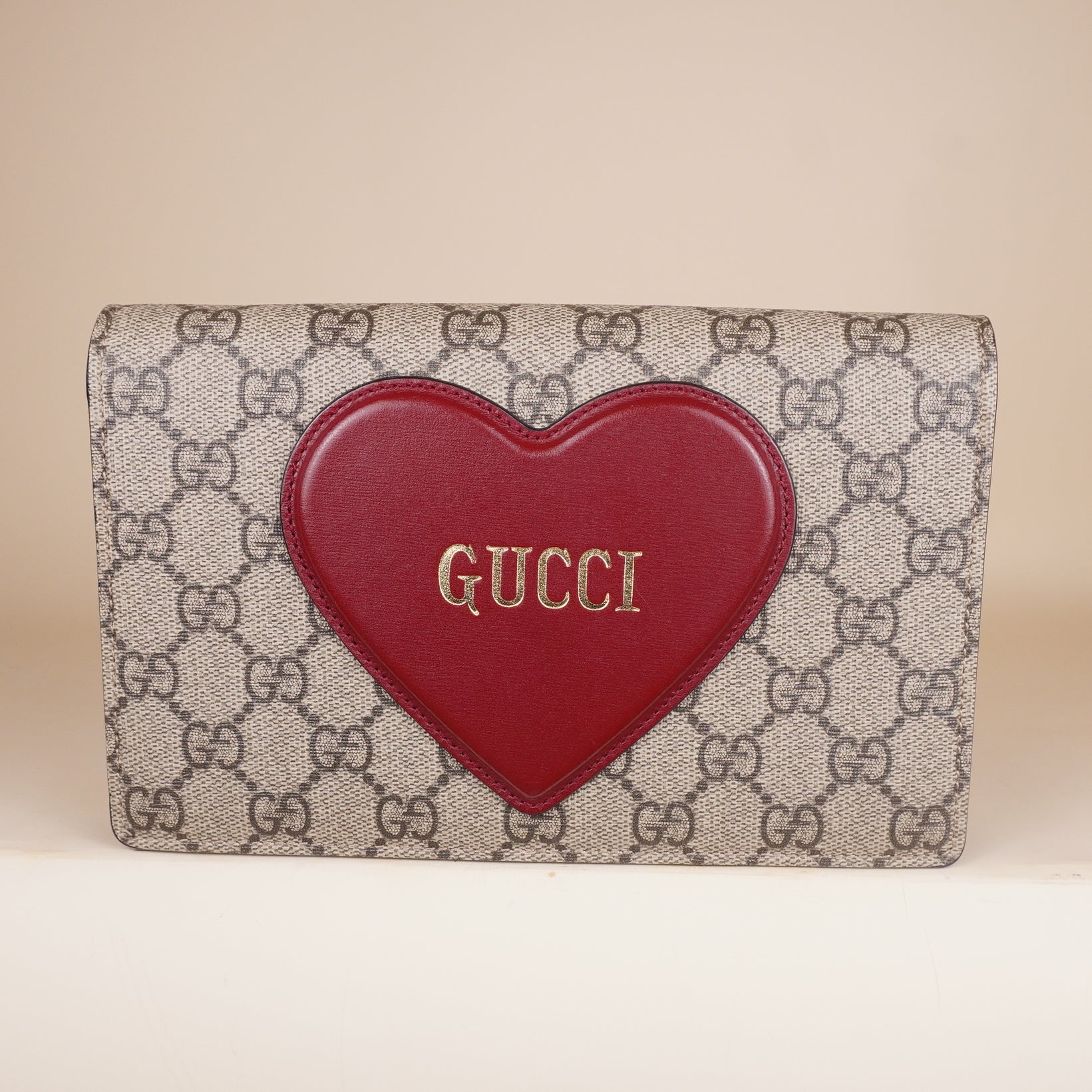 PRE-OWNED GG Supreme Monogram Script Logo Heart Wallet on Chain Crossbody Bag
