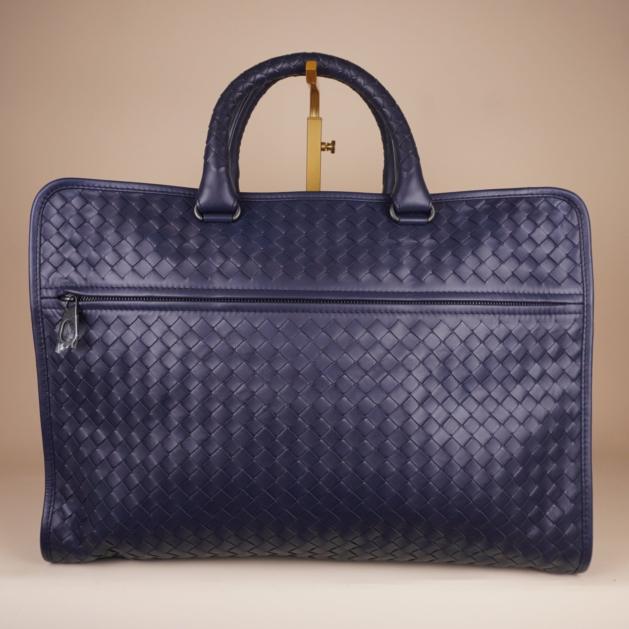 PRE-OWNED BV Leggero 2-Way Briefcase Blue Intrecciato Leather