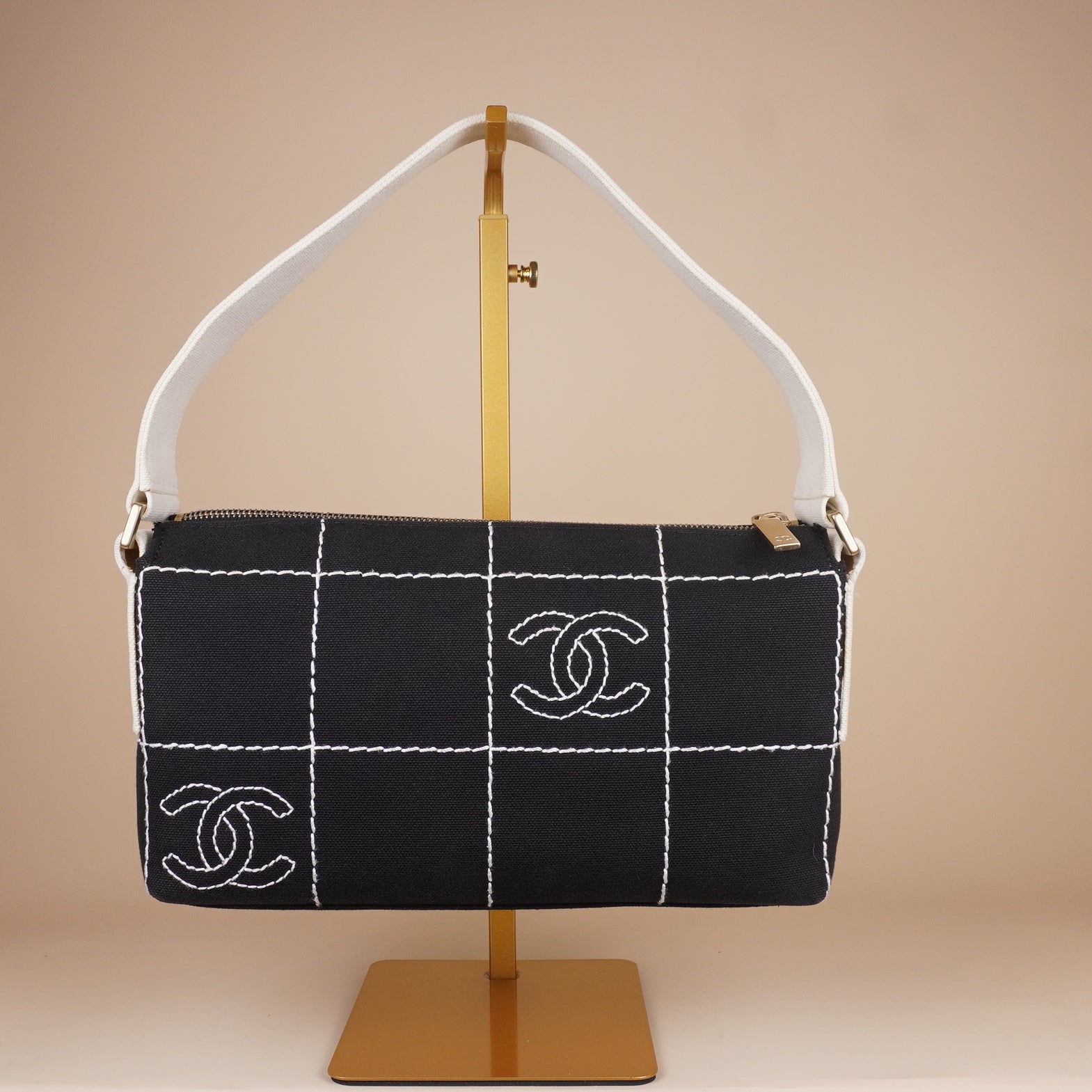 PRE-OWNED CC Chocolate Bar Canvas Shoulder Bag Black Cloth