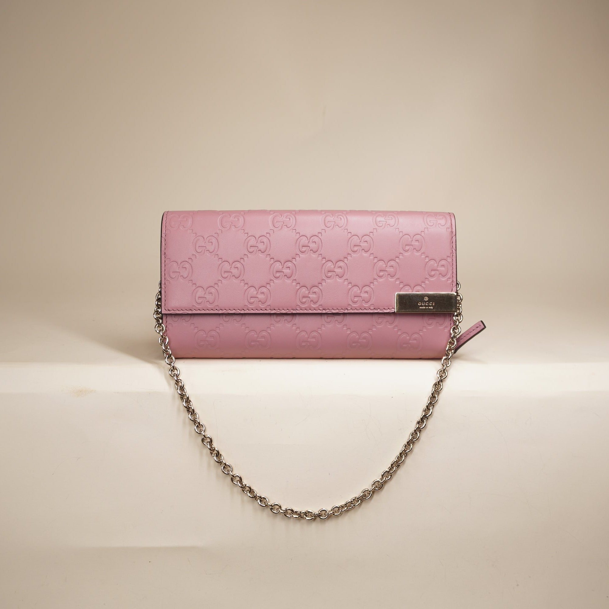 PRE-OWNED Carmine Rose Guccissima Signature Dice Chain Wallet 