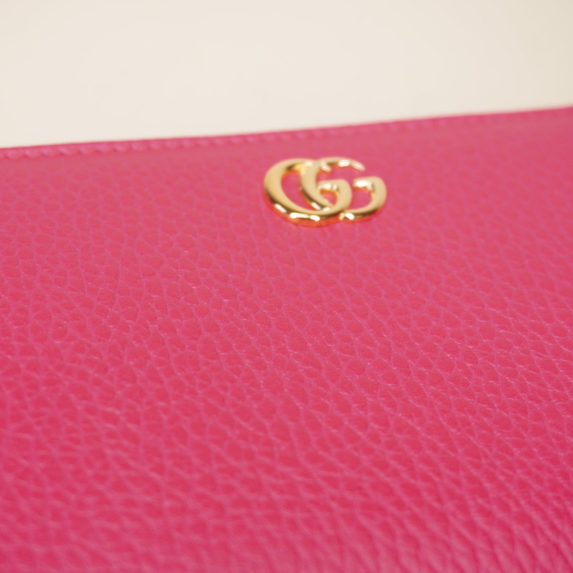 PRE-OWNED Dollar Calfskin GG Marmont Zip Around Wallet Box Pink