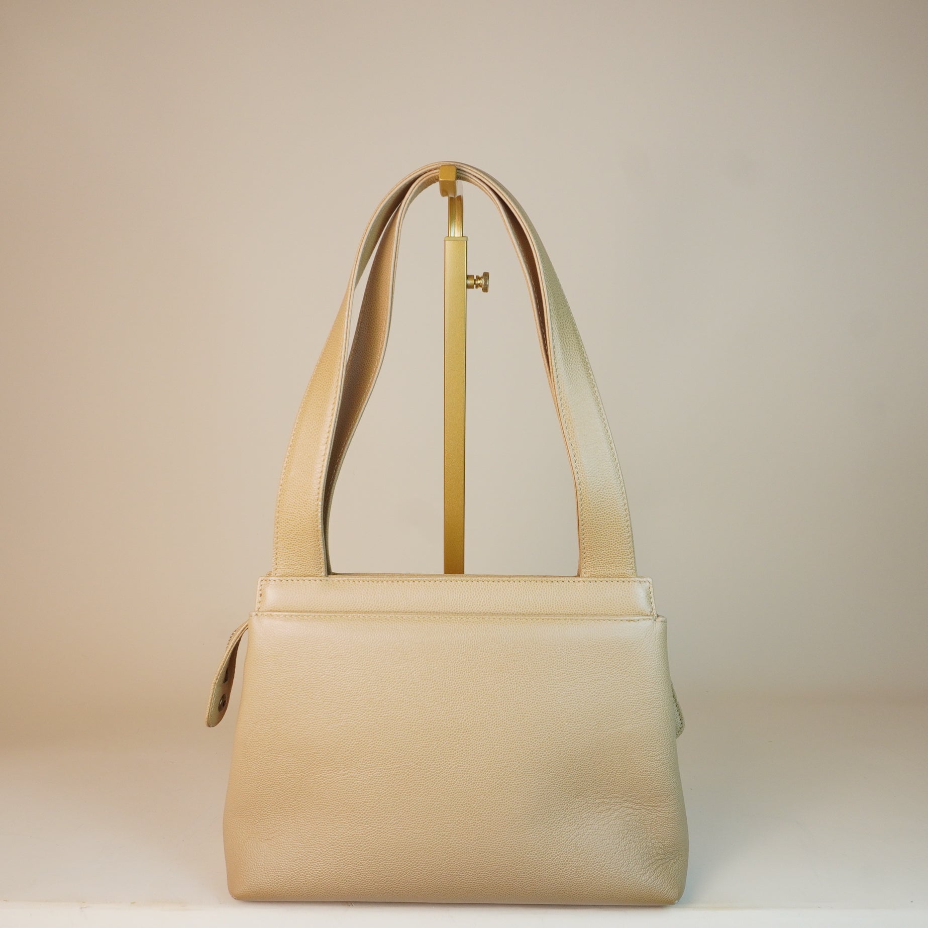 PRE-OWNED CC Beige Caviar Leather Turnlock Tote