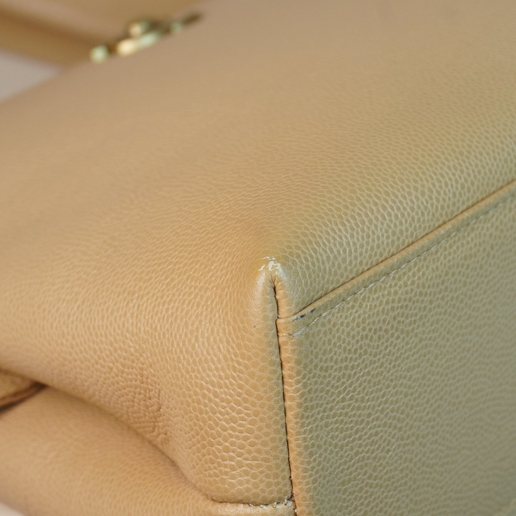PRE-OWNED CC Beige Caviar Leather Turnlock Tote