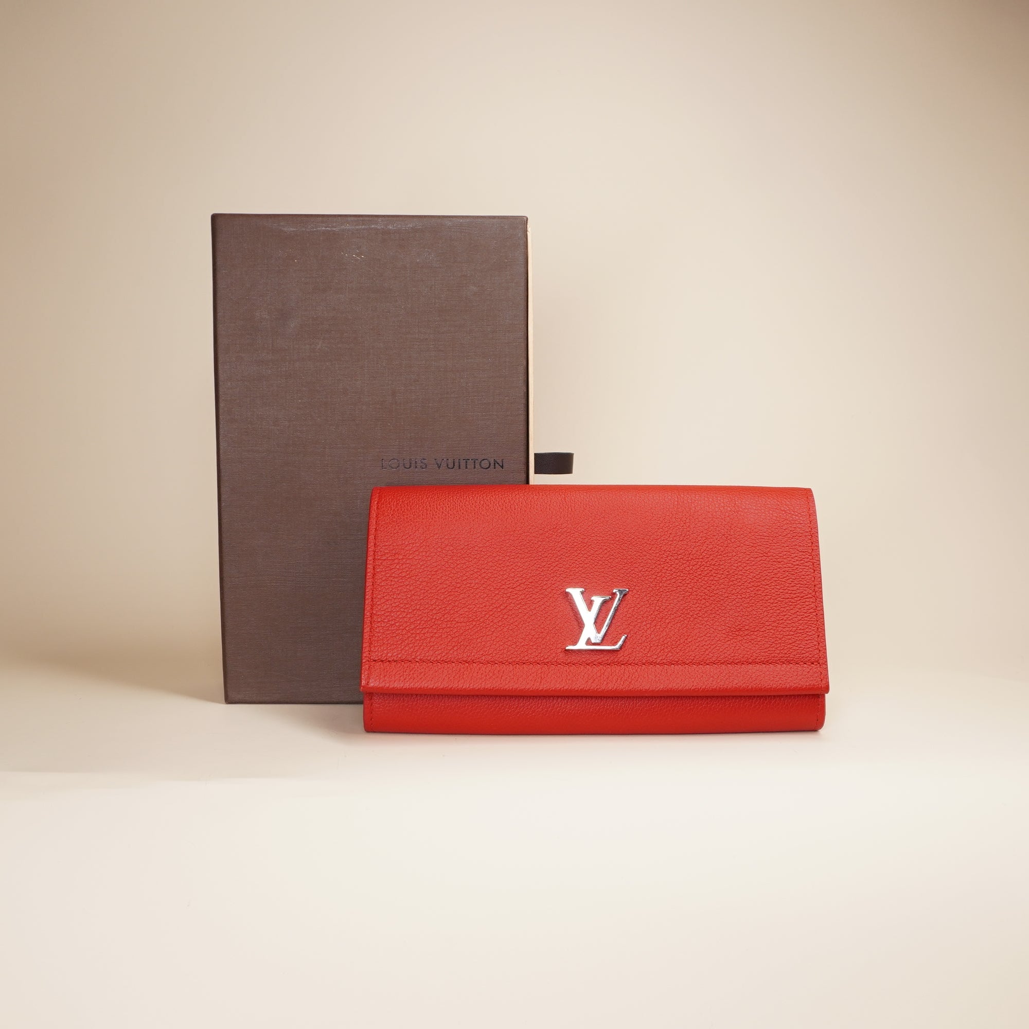 PRE-OWNED Lockme Calfskin Long Leather Wallet Red