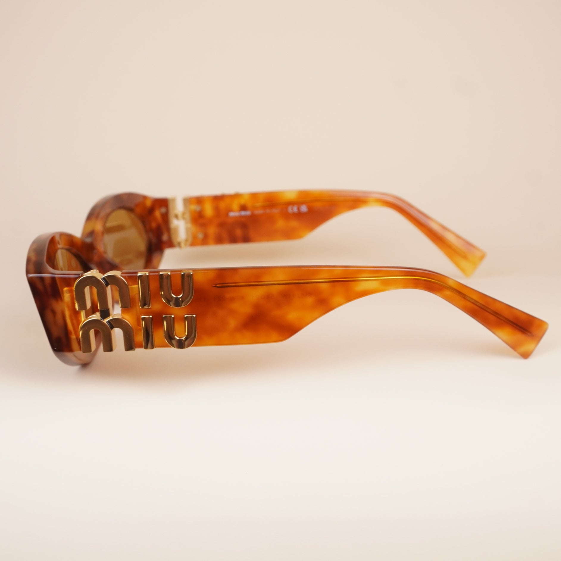 PRE-OWNED Tortoiseshell Cat-Eye Sunglasses