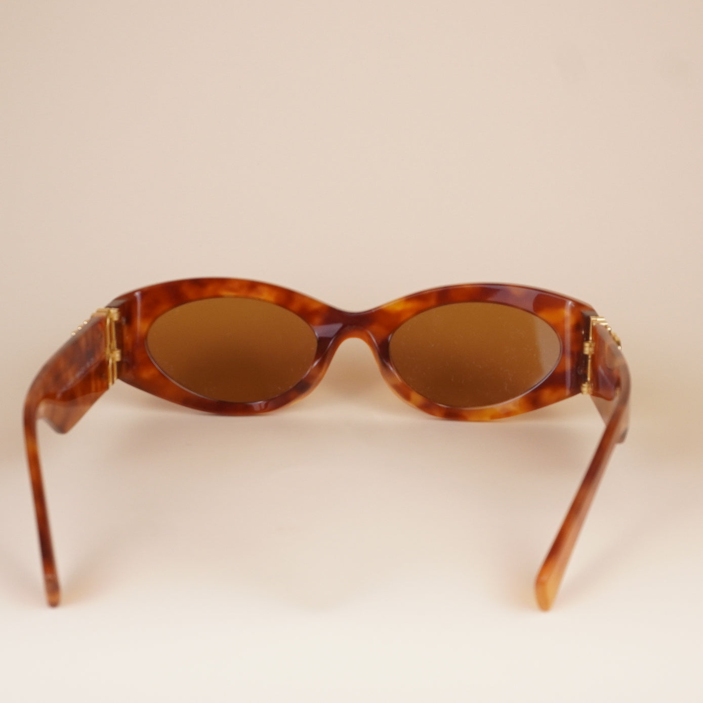 PRE-OWNED Tortoiseshell Cat-Eye Sunglasses