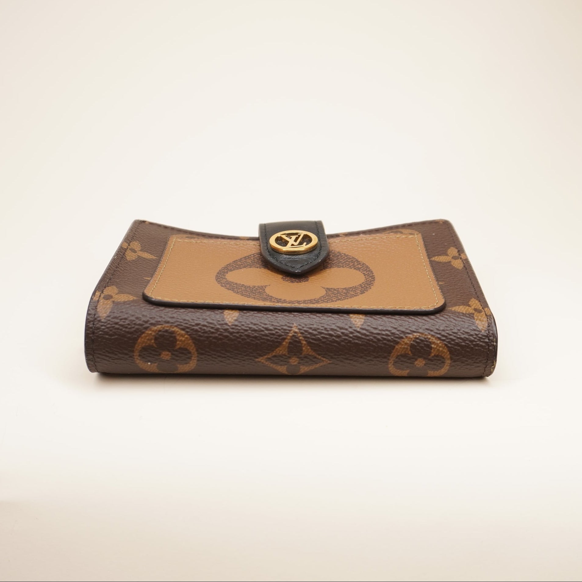 PRE-OWNED LV Juliette Lona Monogram Reverse Canvas Wallet