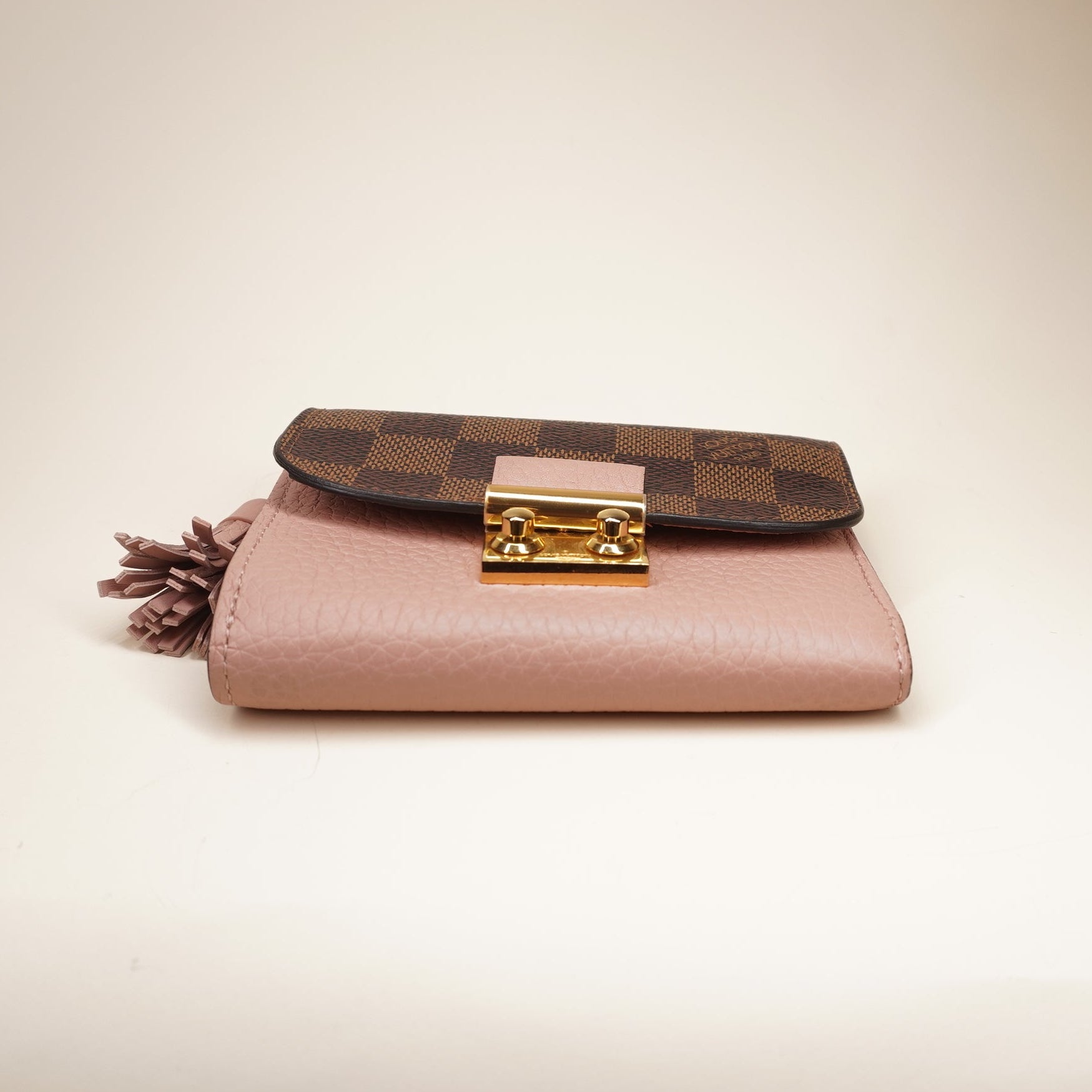 PRE-OWNED LV Portefeuille Croisette Magnolia Short Wallet