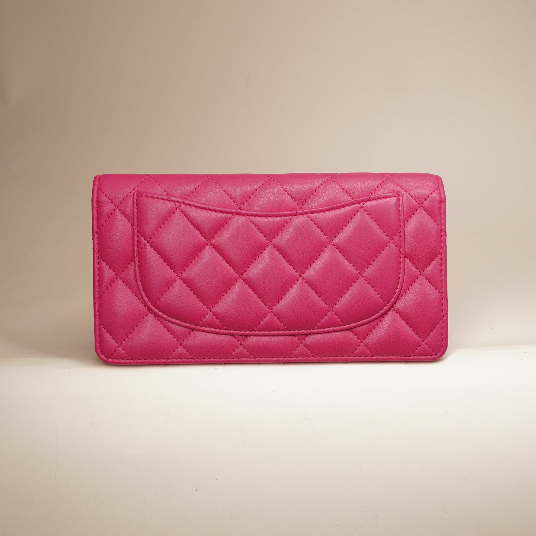 PRE-OWNED CC Pink Caviar Quilted Large Gusset Fold Wallet