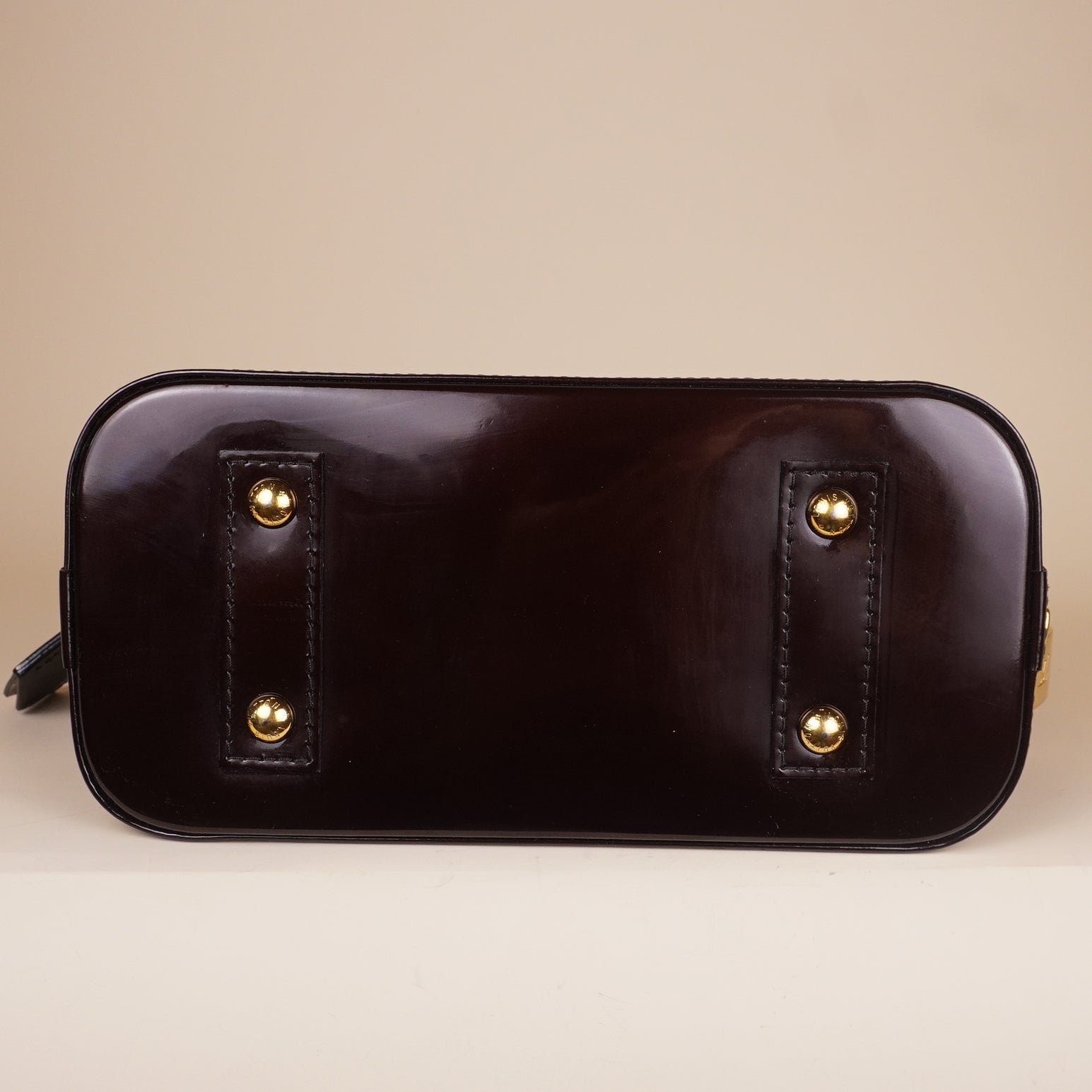 PRE-OWNED LV Vernis Alma PM Amarante