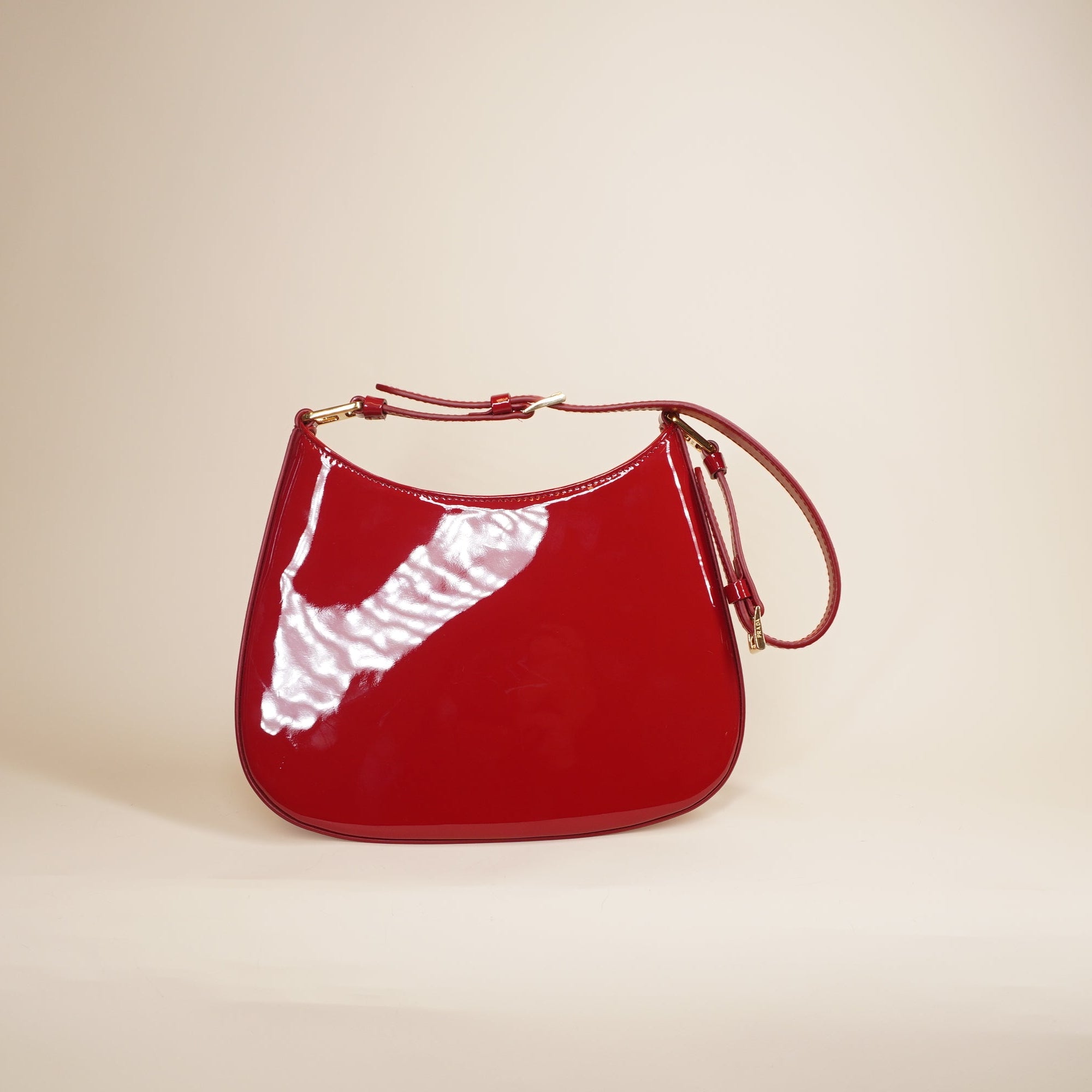 PRE-OWNED  Cleo Hobo Red Patent Leather Shoulder Bag