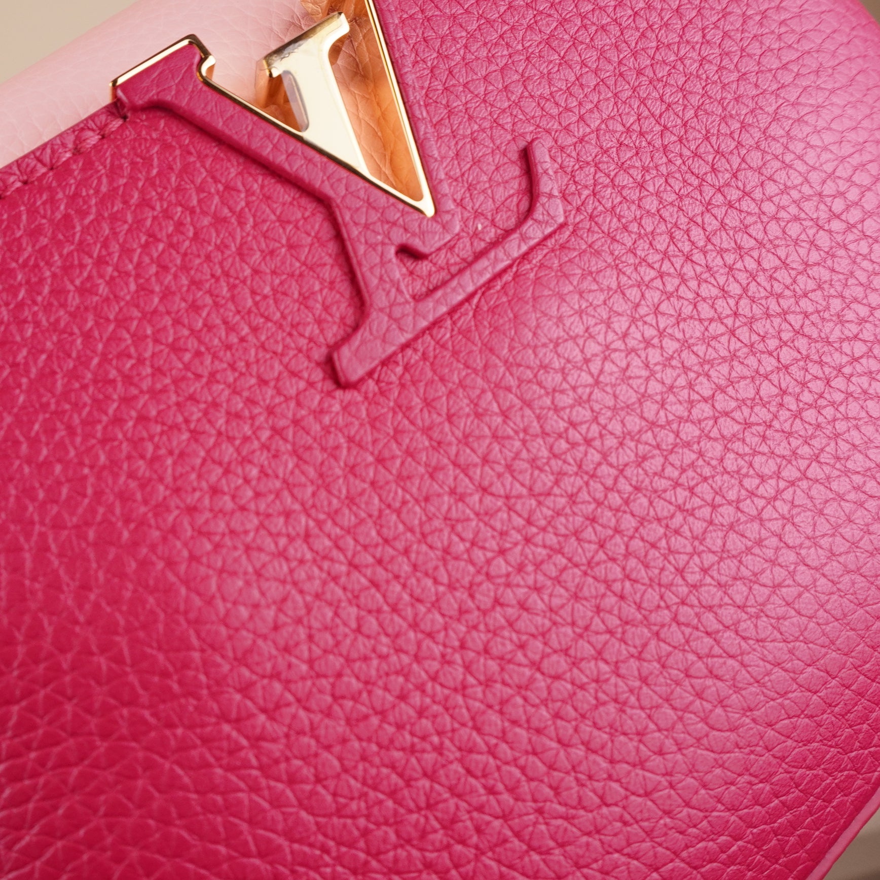 PRE-OWNED LV Taurillon Flower Chain Capucines Mini Rose Pondicherry