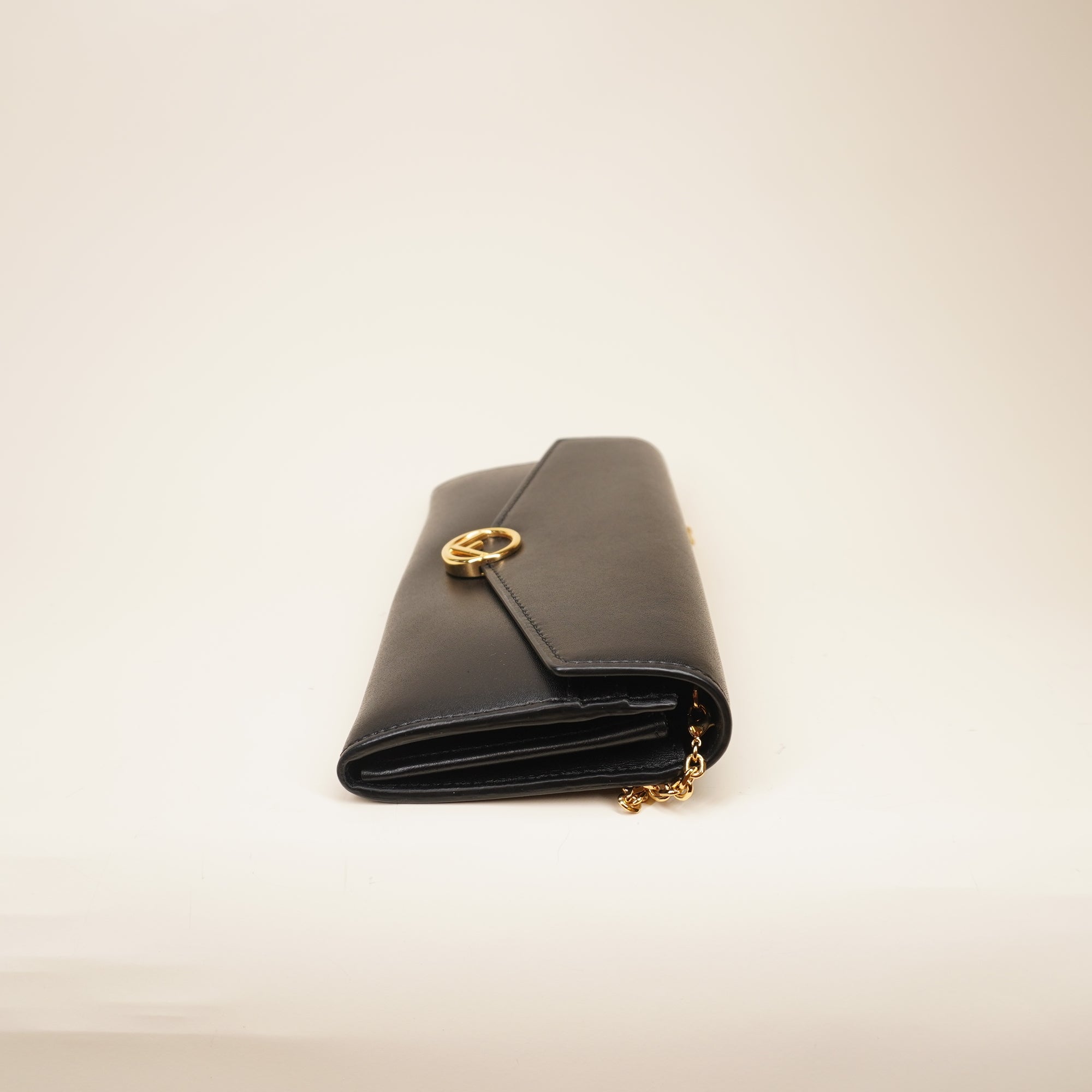 PRE-OWNED FF Black Leather Clutch Crossbody Bag