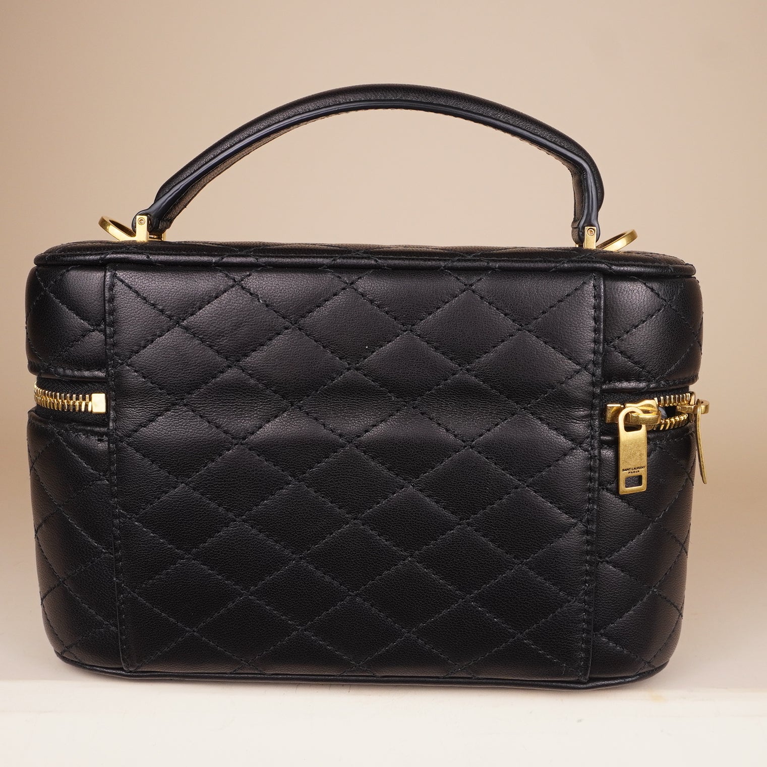 PRE-OWNED Lambskin Quilted Gaby Medium Vanity Case Black
