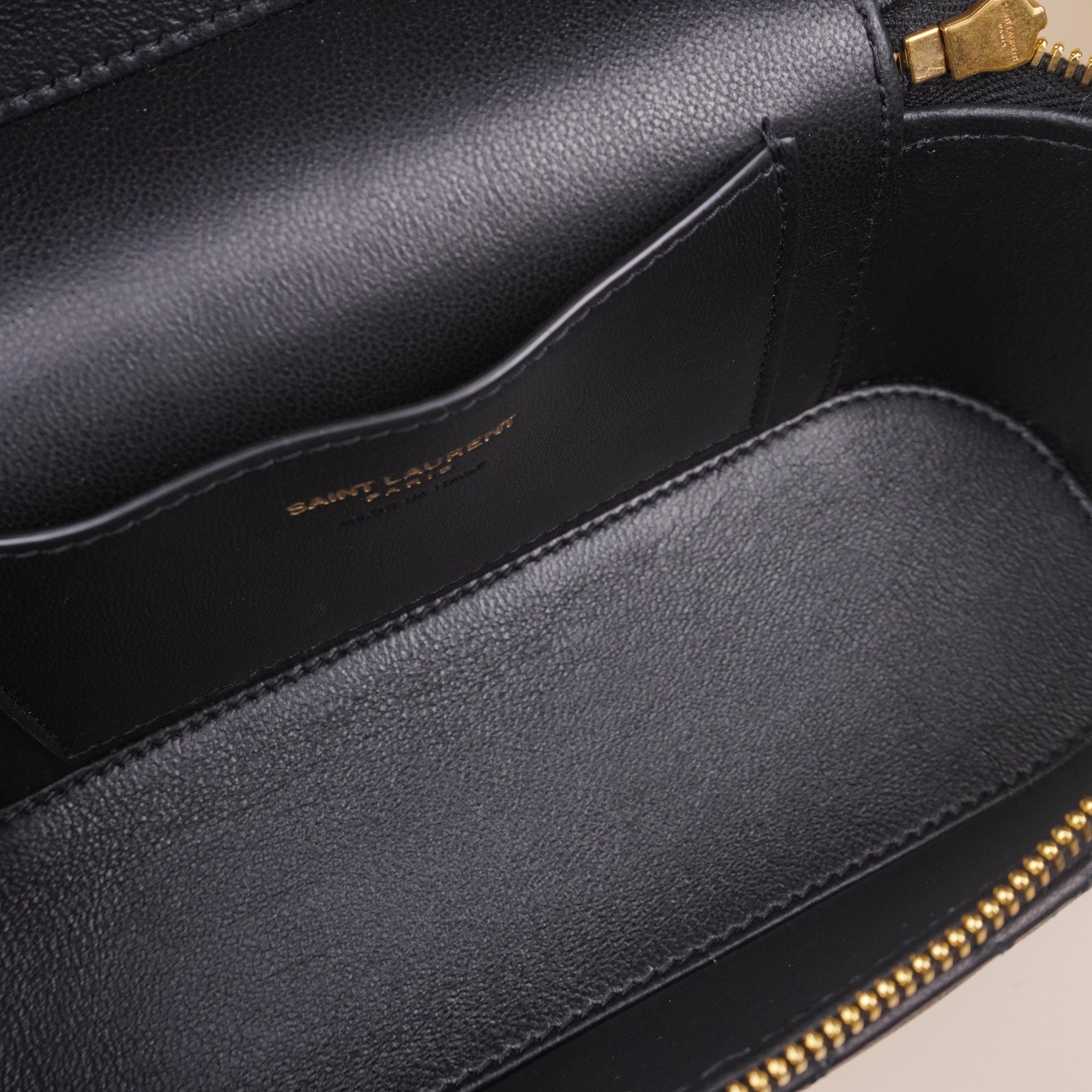 PRE-OWNED Lambskin Quilted Gaby Medium Vanity Case Black