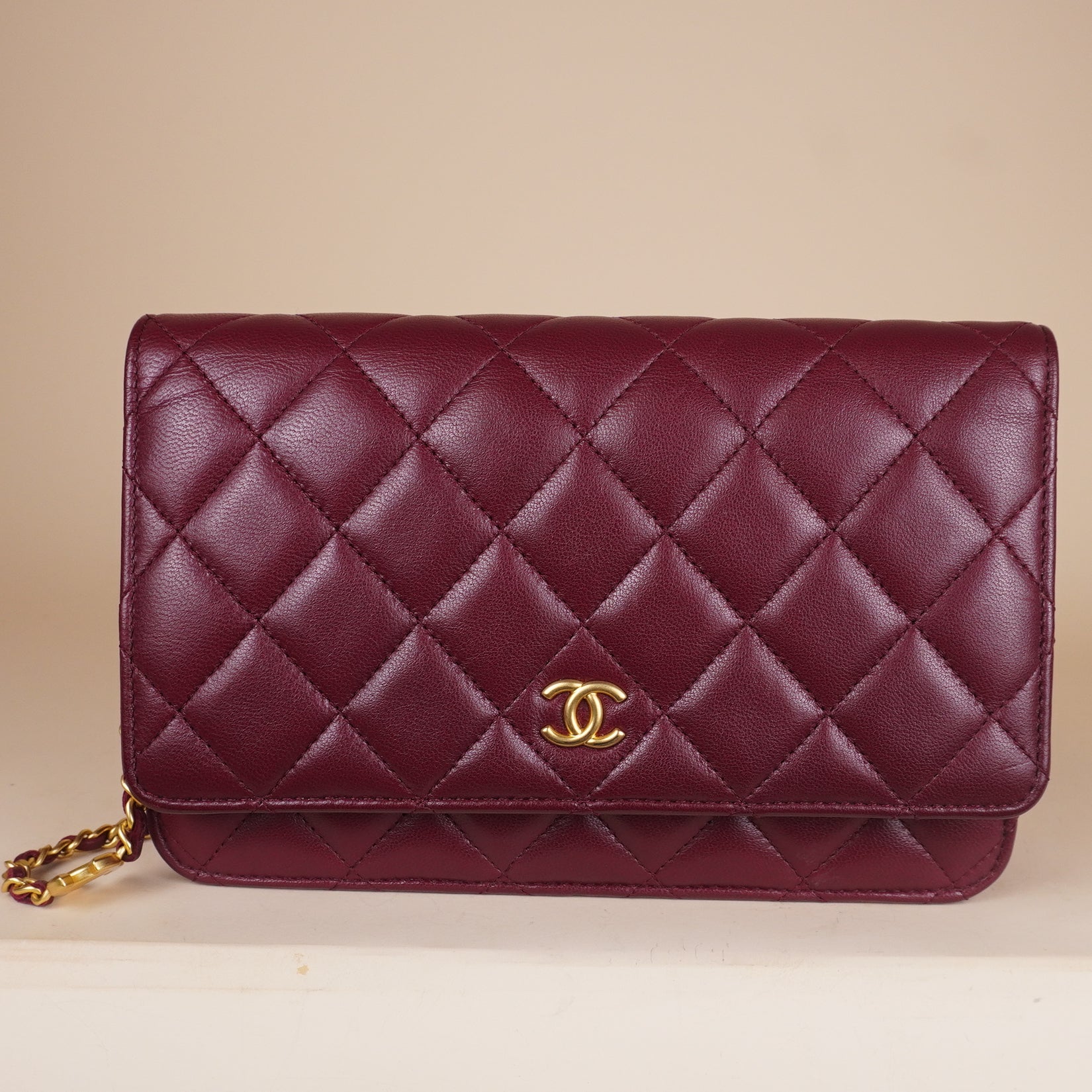 PRE-OWNED CC Lambskin Quilted Wallet On Chain WOC Burgundy