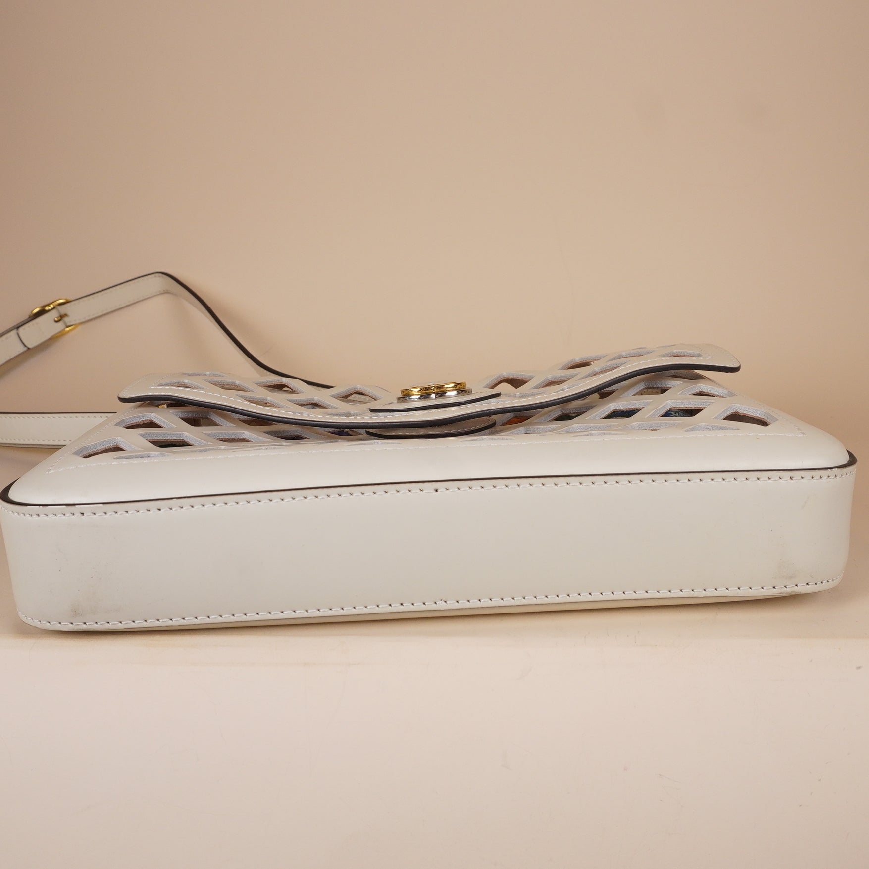 PRE-OWNED GG Flora Infinity Cutout Shoulder Bag White Multicolor