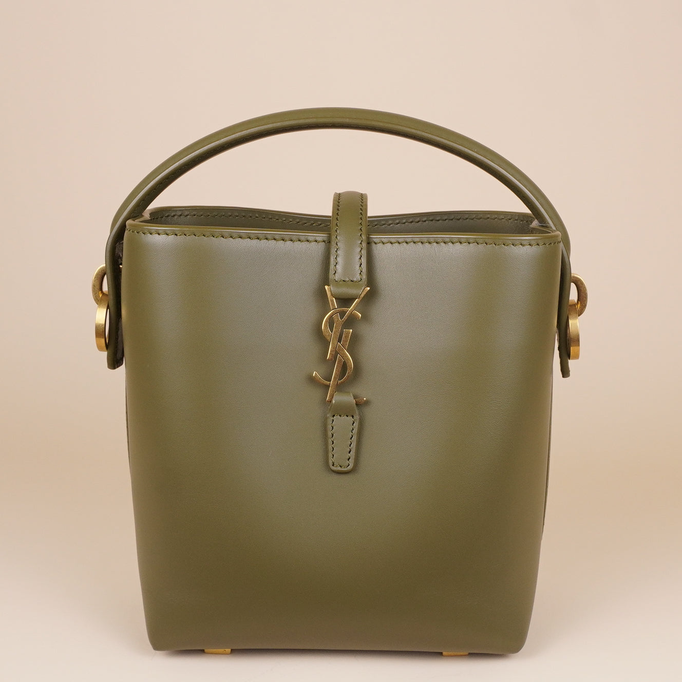 PRE-OWNED Shiny Calfskin Le 37 Mini Bucket Bag Strong Moss
