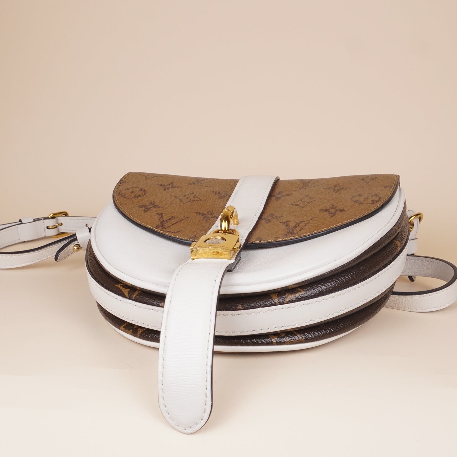 PRE-OWNED LV White Reverse Monogram Canvas Chantilly Lock Bag