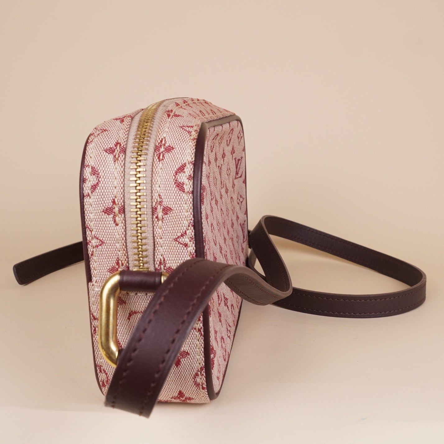 PRE-OWNED LV Cerise Monogram Mini Lin Juliette NM Bag