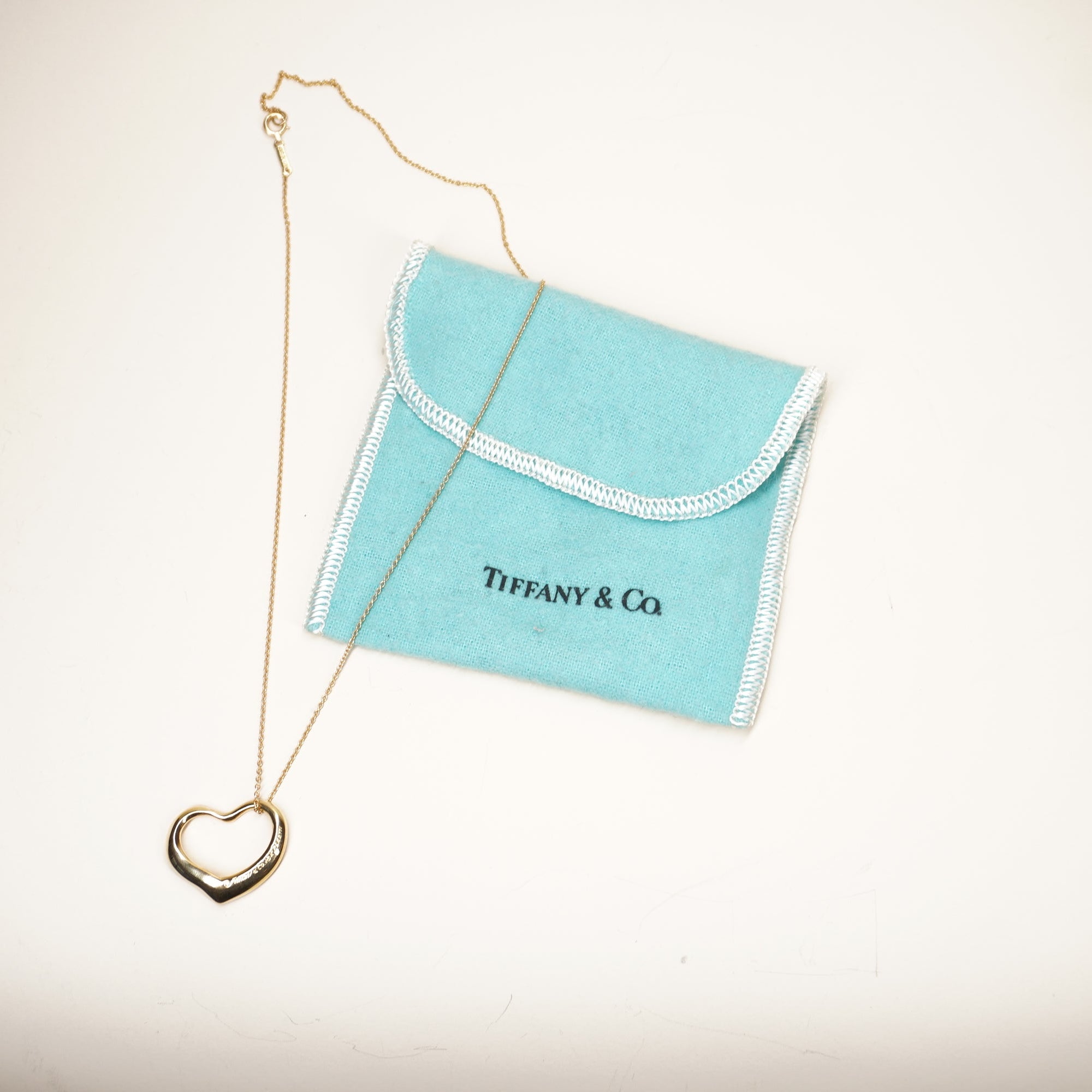 PRE-OWNED Open Heart Necklace 18K Yellow Gold