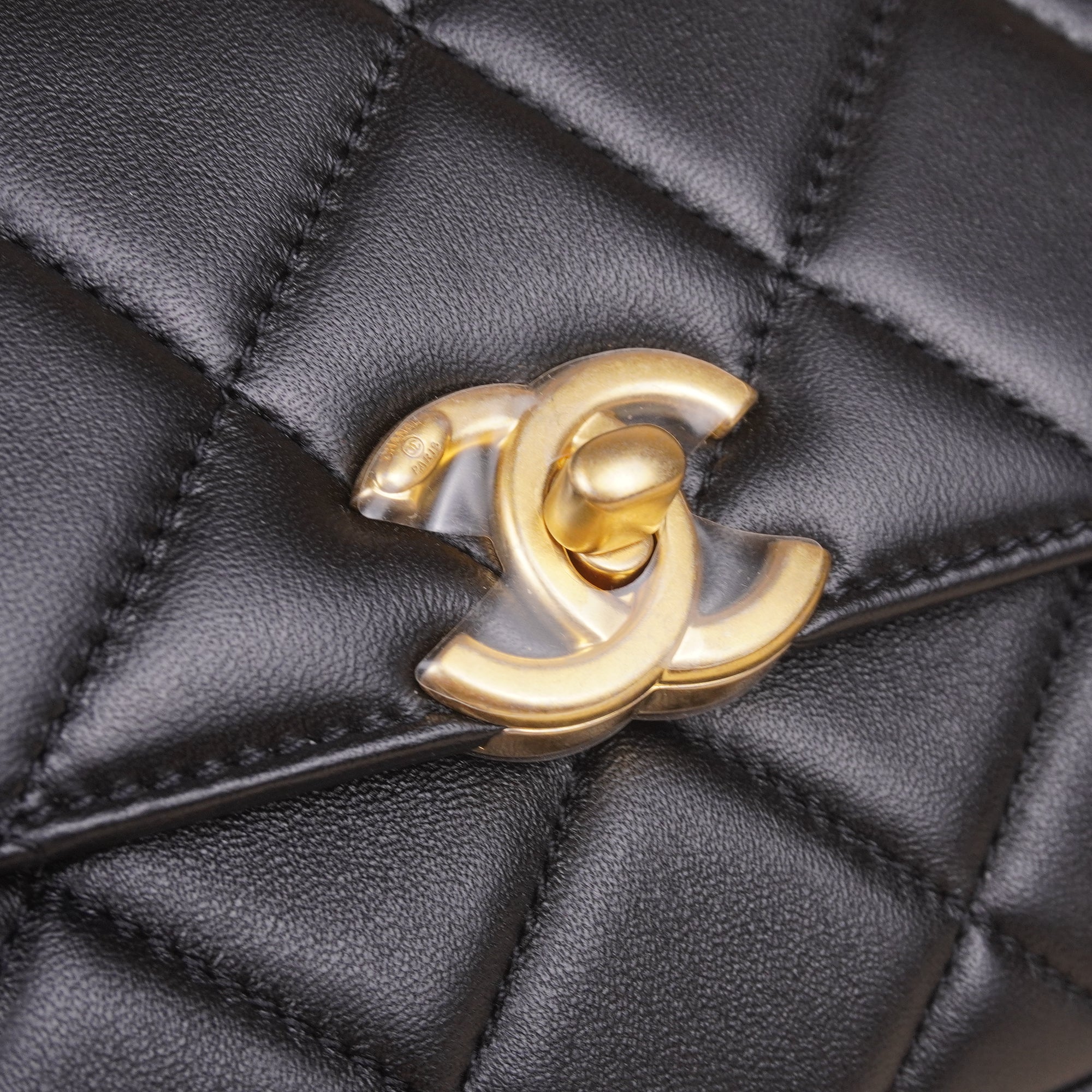 PRE-OWNED CC Lambskin Quilted Mini CC Crystal Logo Chain Flap Black