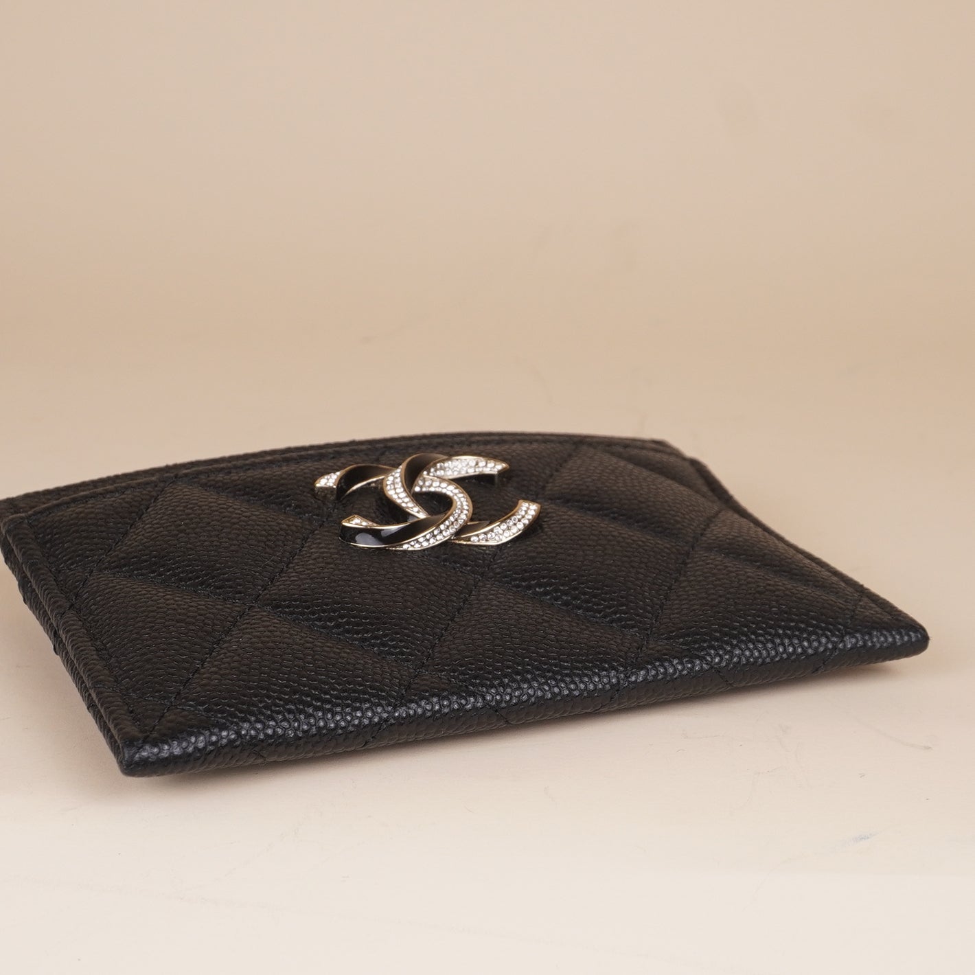 PRE-OWNED CC Black Quilted Iridescent Caviar Leather CC Card Holder