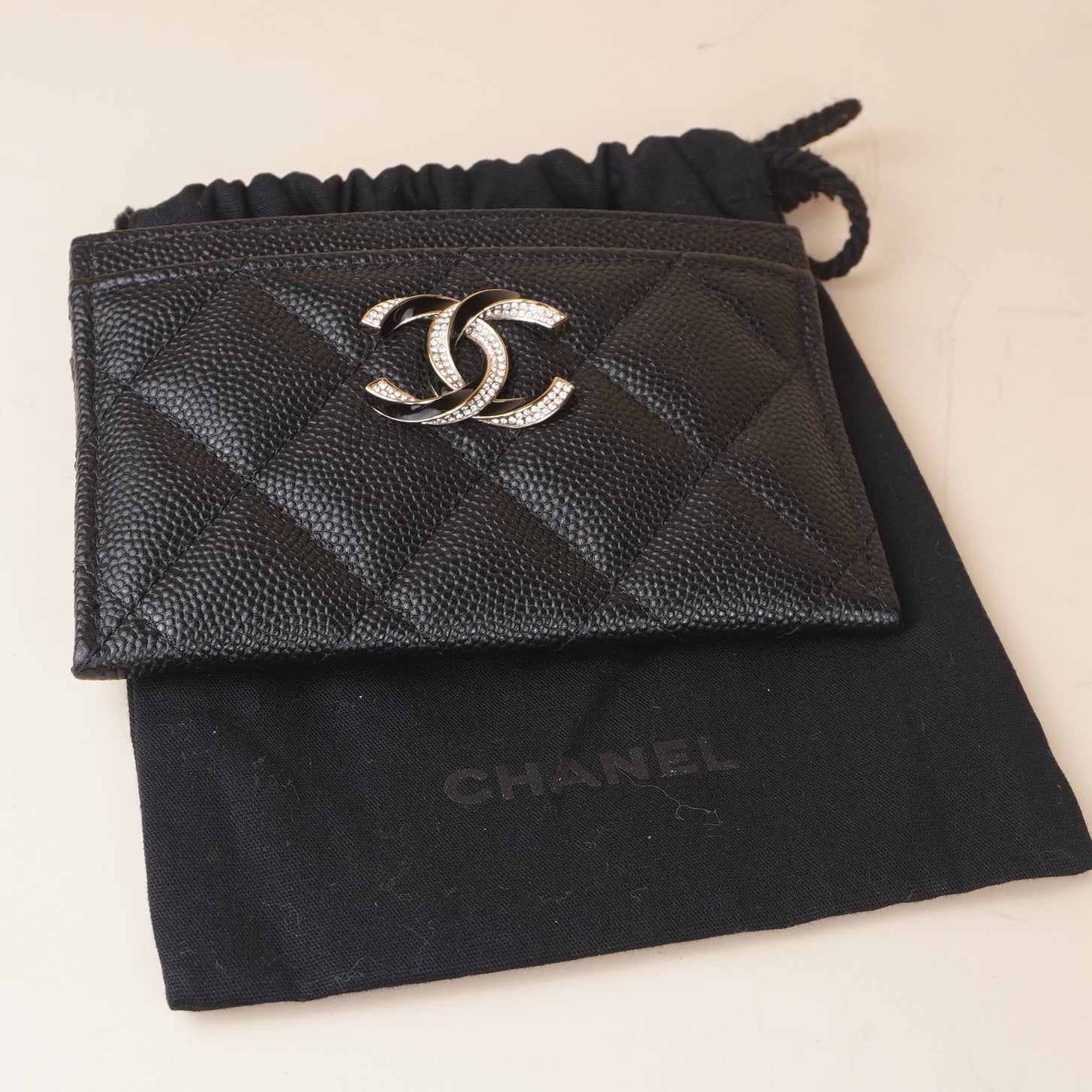 PRE-OWNED CC Black Quilted Iridescent Caviar Leather CC Card Holder