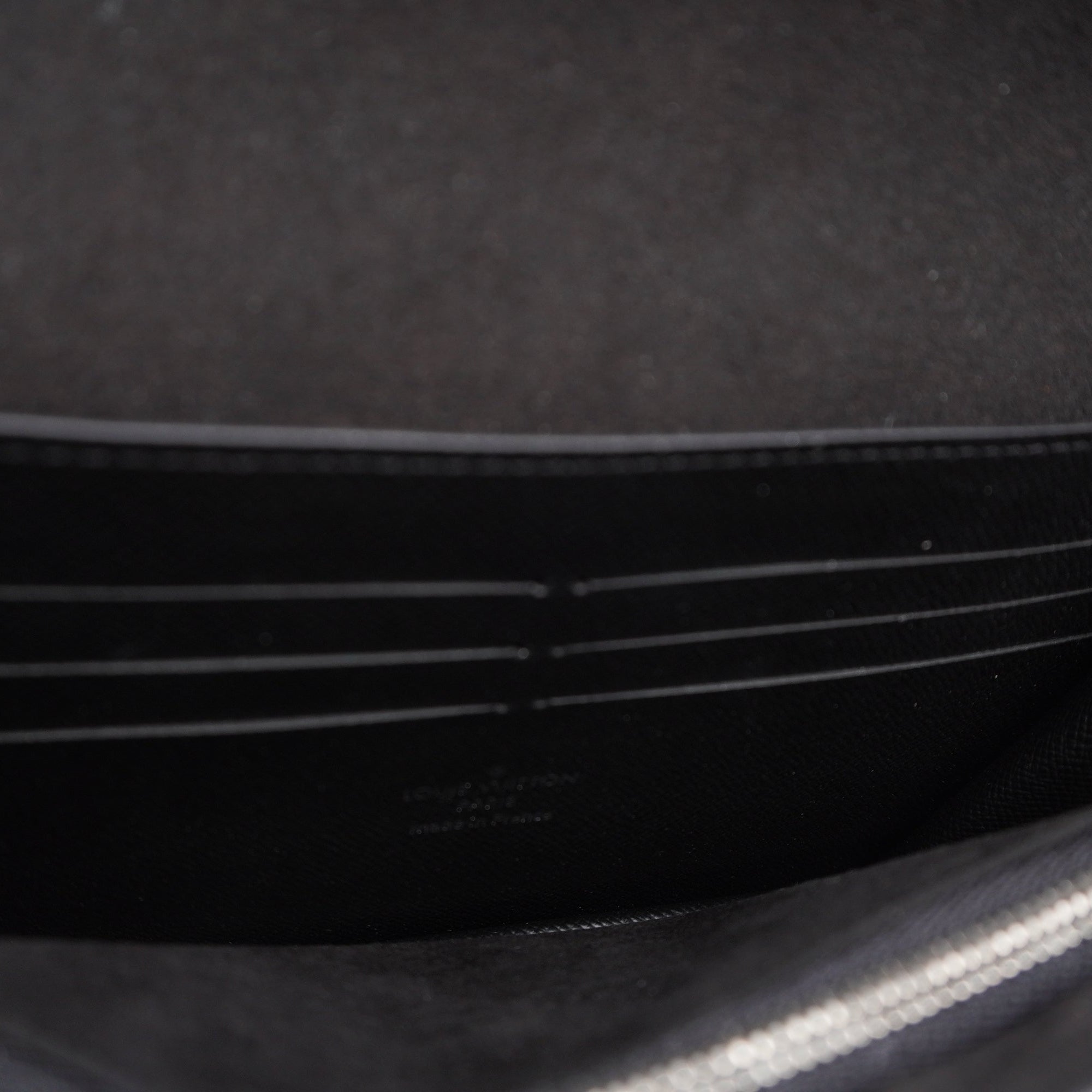 PRE-OWNED LV Black Epi Twist Wallet on a Chain Crossbody Bag