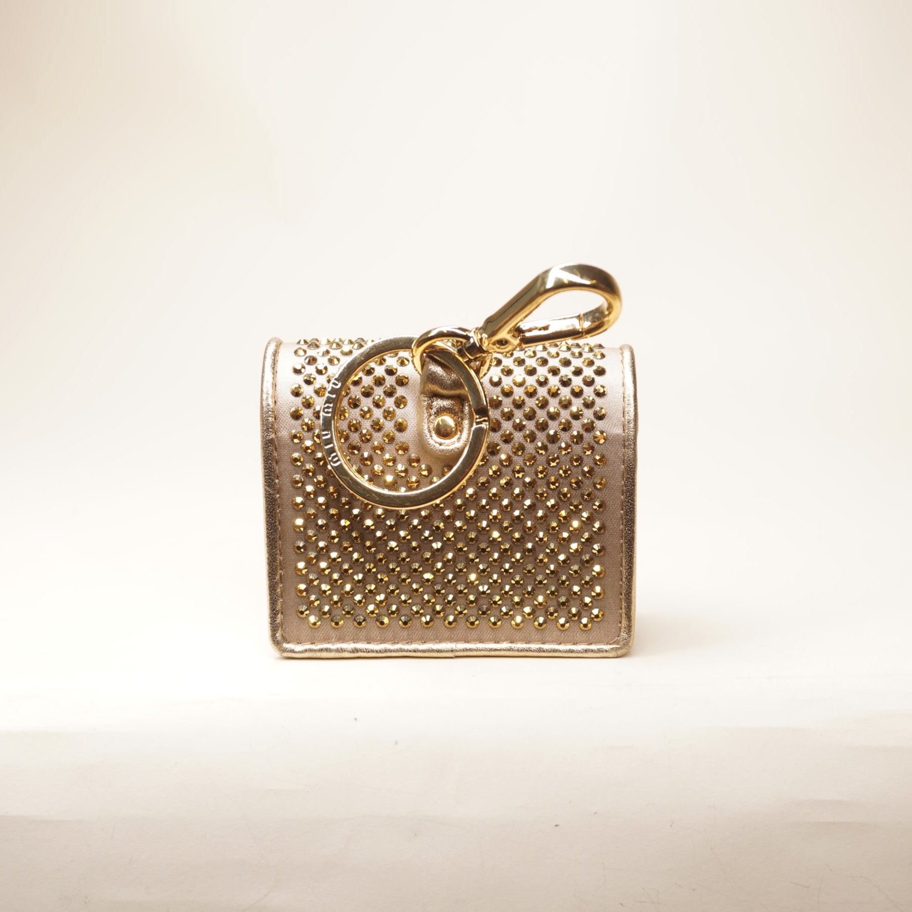 PRE-OWNED Gold Crystal Airpods Case