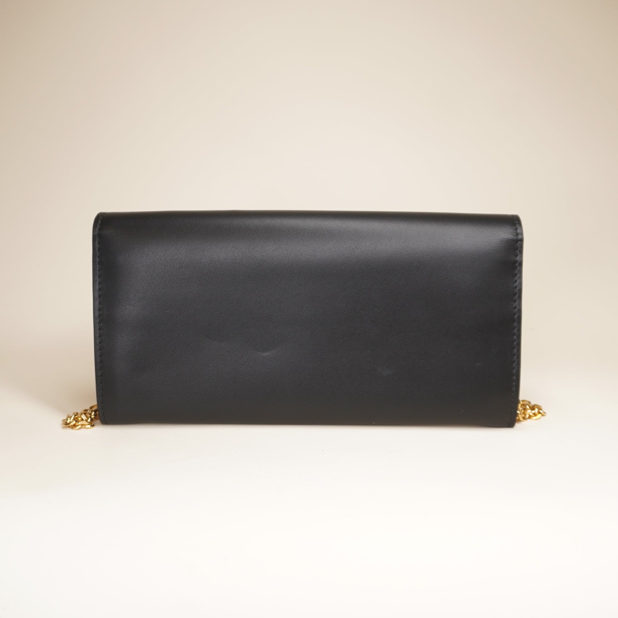 PRE-OWNED Vitello Kyoto Metal Fendi Roma Logo Chain Continental WOC Black