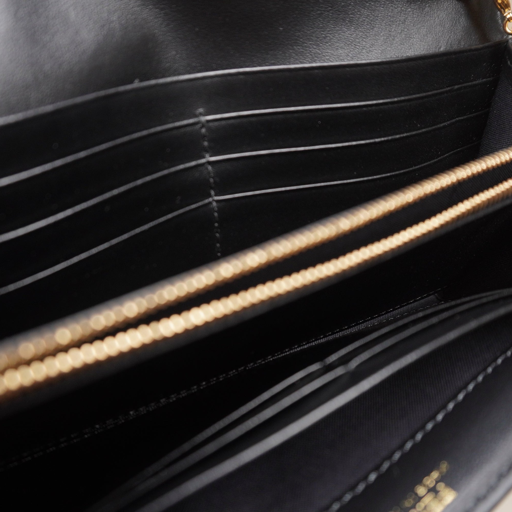 PRE-OWNED Vitello Kyoto Metal Fendi Roma Logo Chain Continental WOC Black