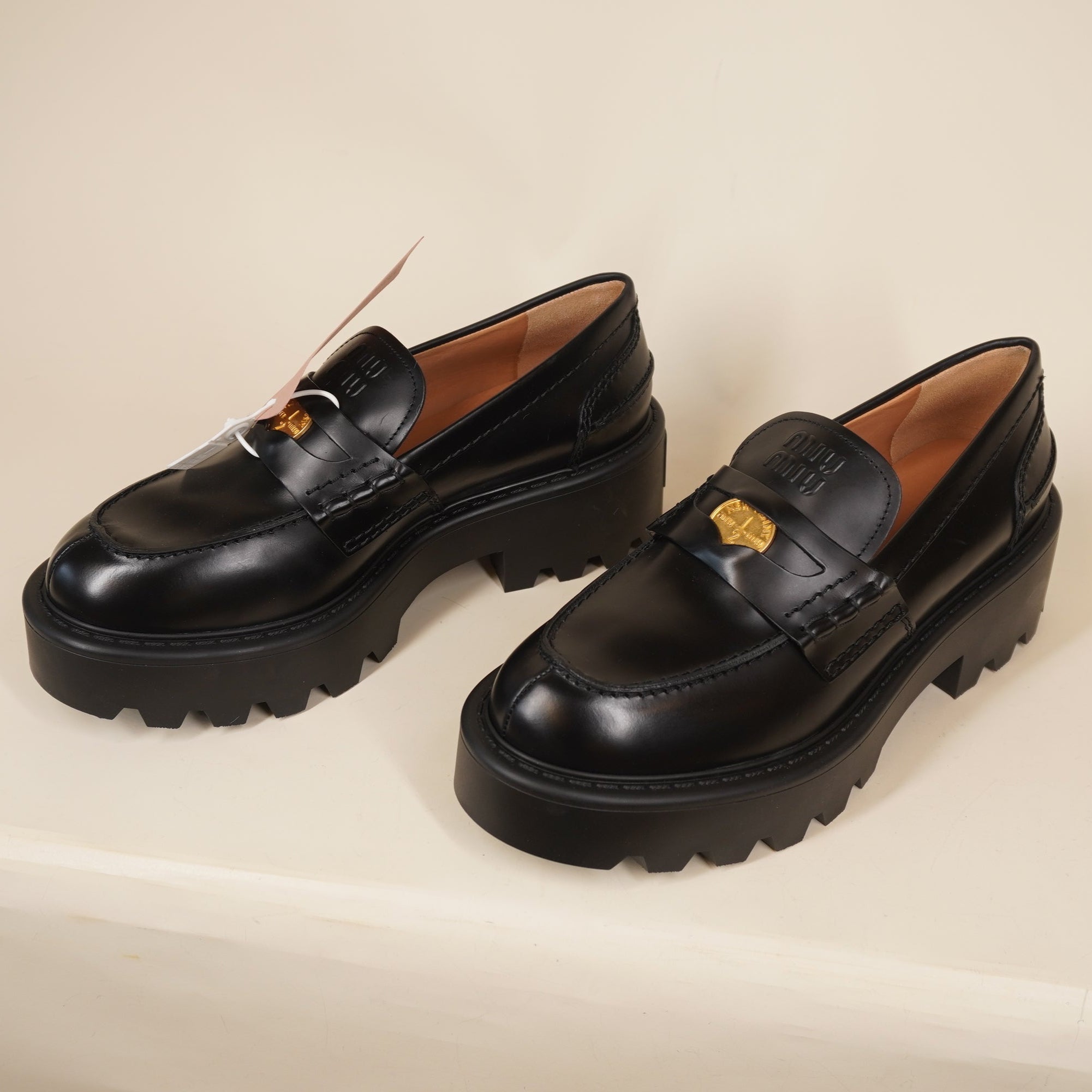PRE-OWNED Logo-plaque Leather Loafers Shoes Size 38