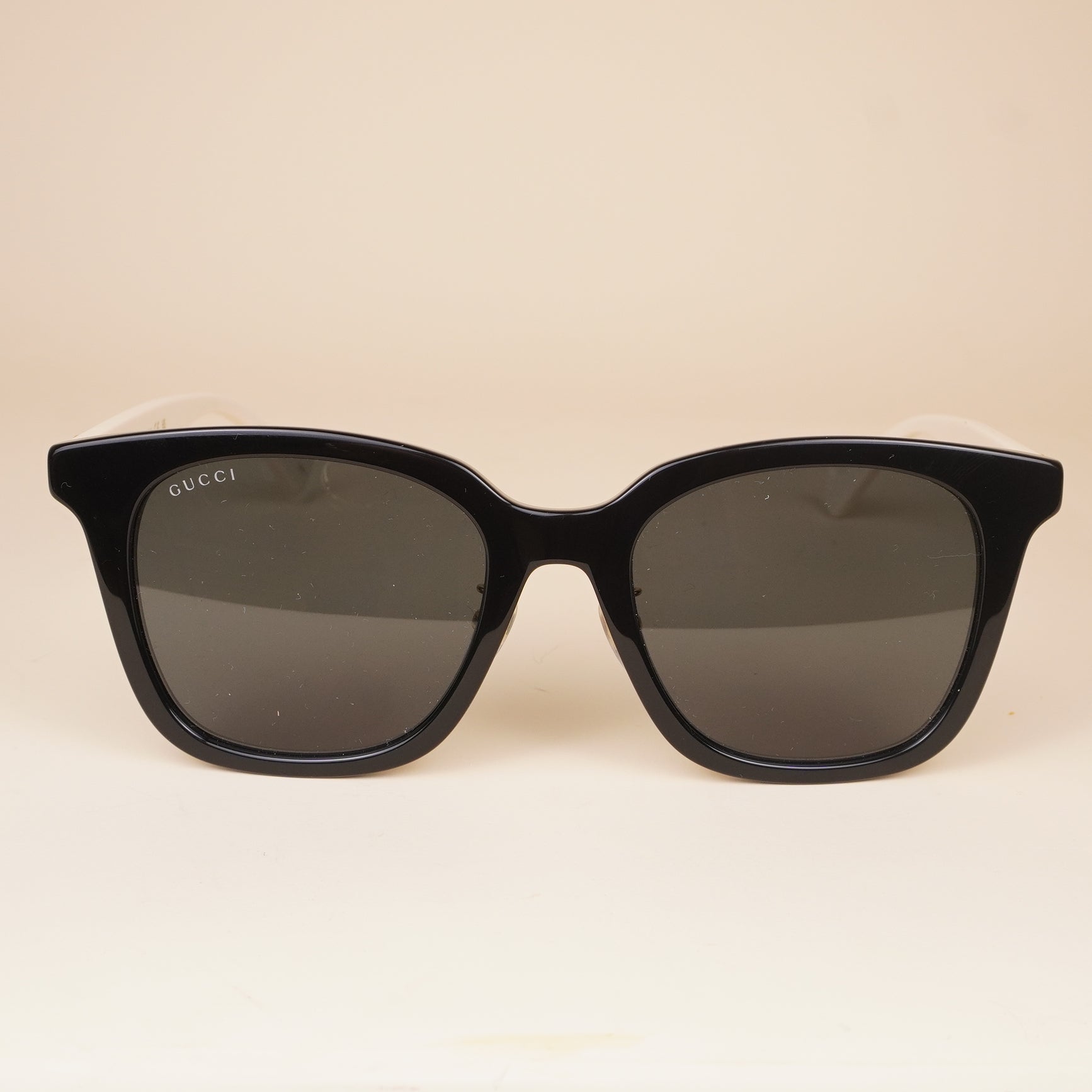 PRE-OWNED GG Sunglasses Women's Black/White Square GG1000SK 003