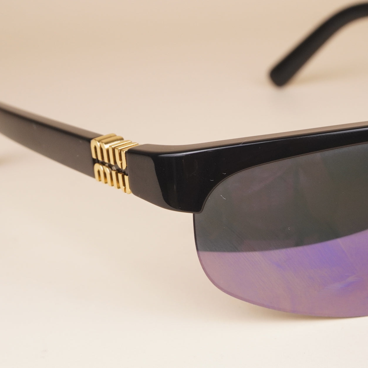 PRE-OWNED Oval Mirror Sunglasses in Metal