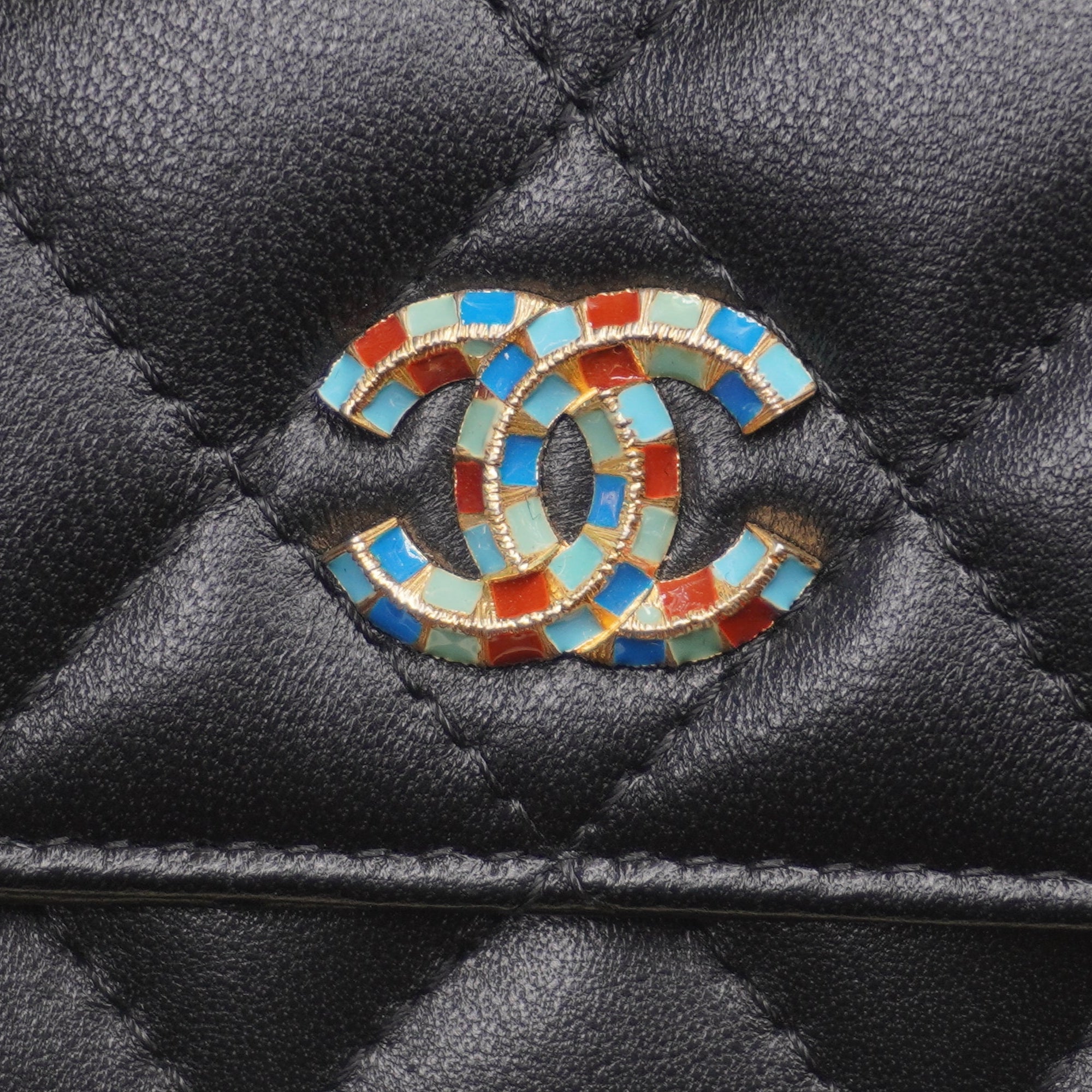 PRE-OWNED Black 2019 Quilted Lambskin Wallet