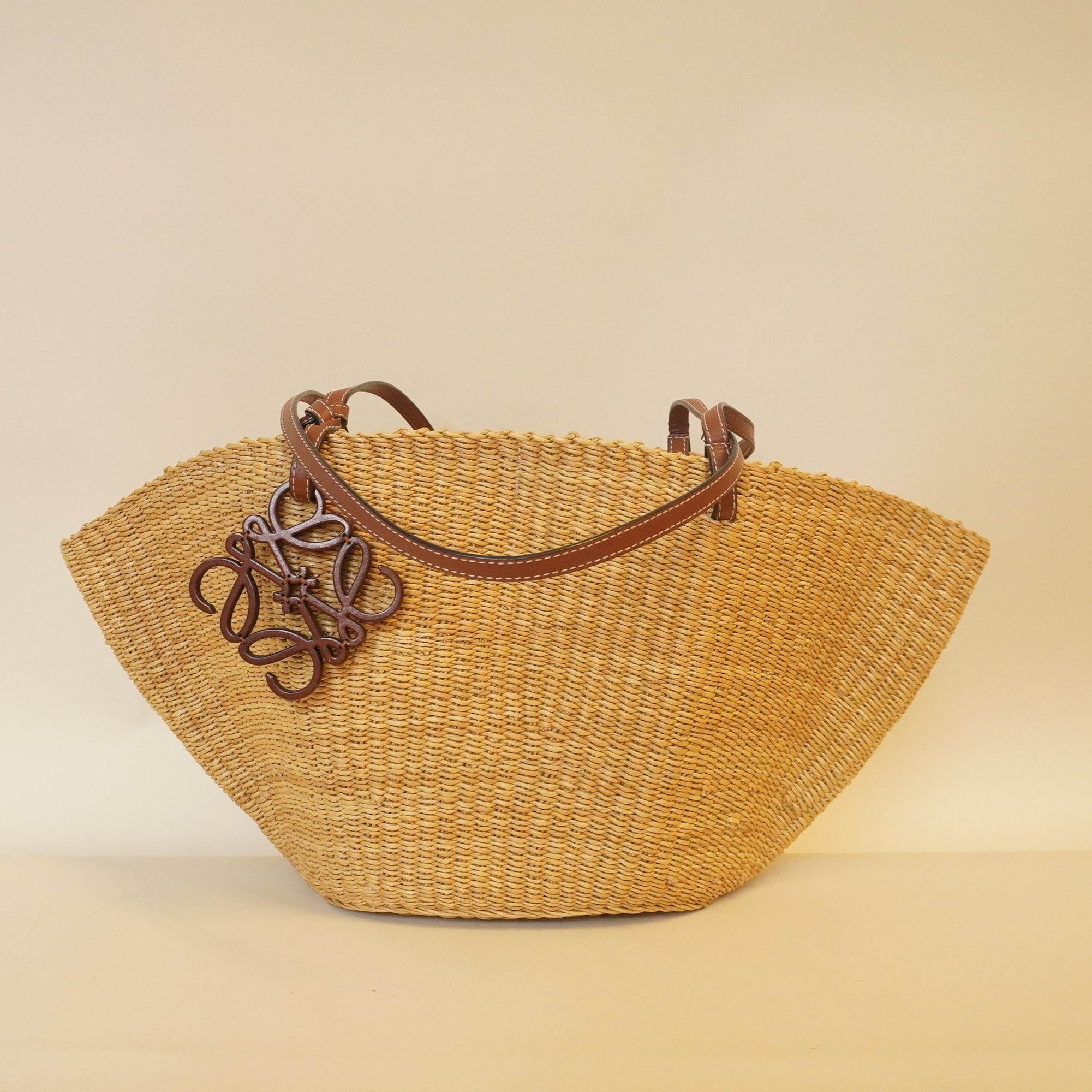 PRE-OWNED Calfskin Raffia Paulas Ibiza Small Basket Tote Bag Natural Tan