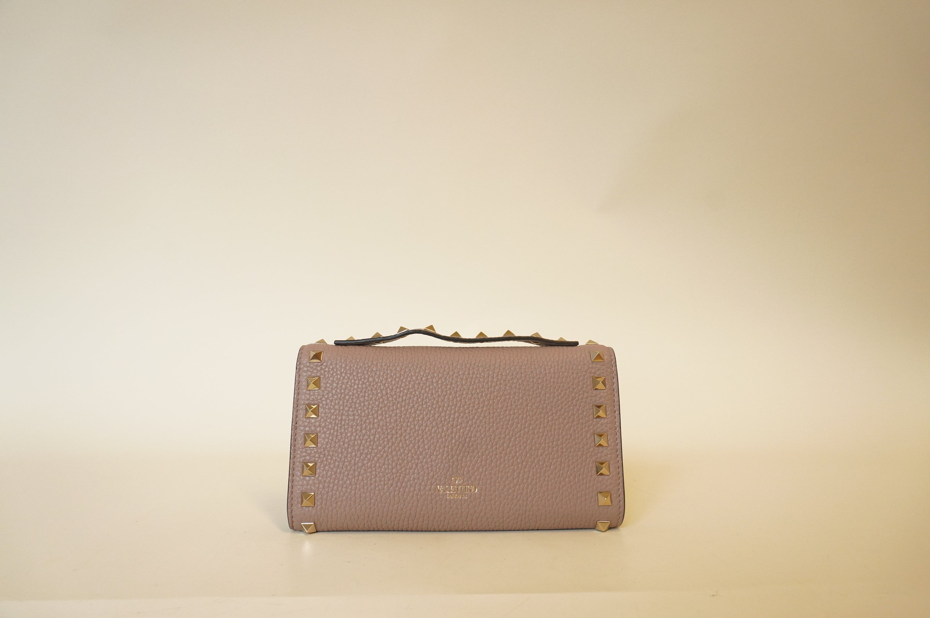 PRE-OWNED Pink Grained Leather Rockstud Wallet on Chain