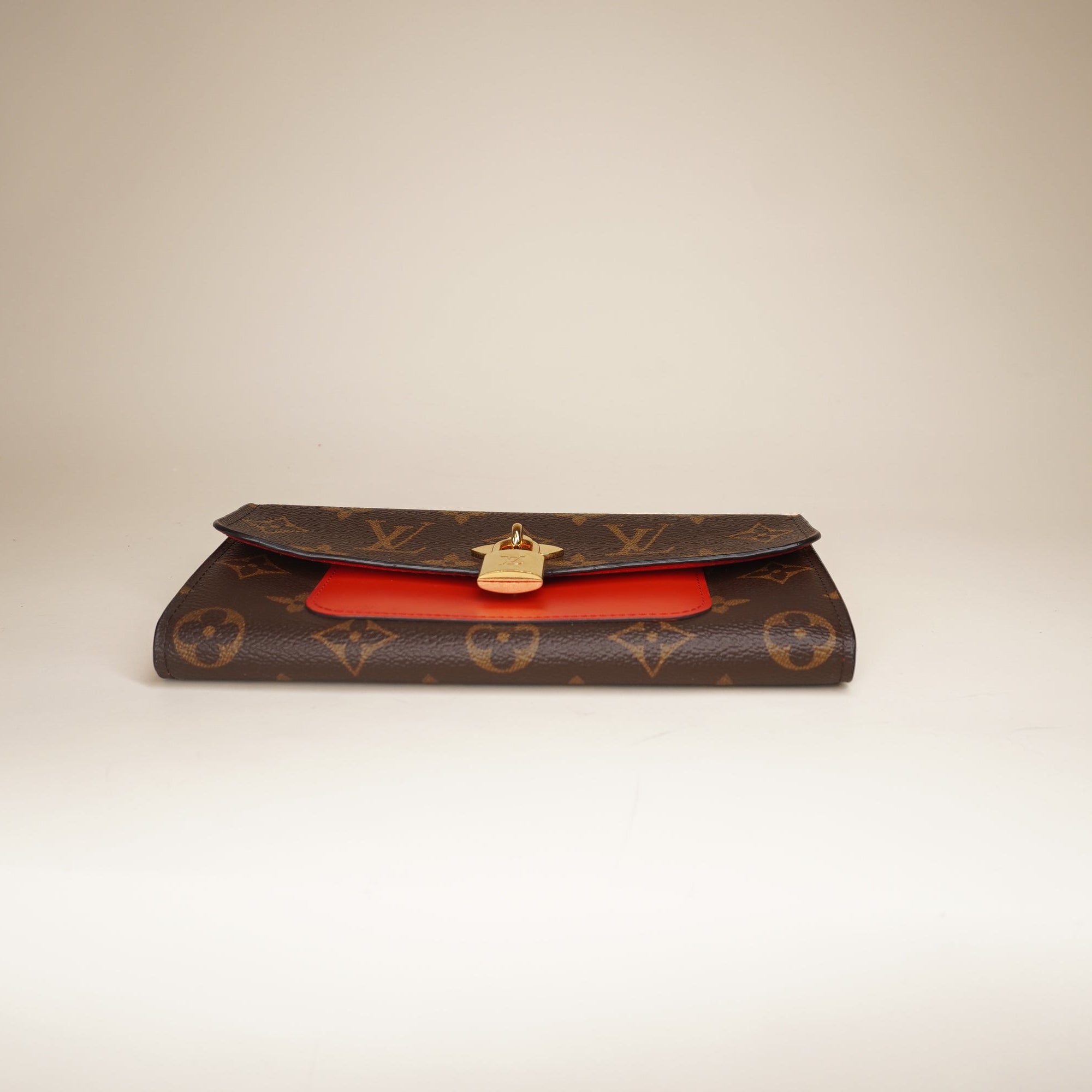 PRE-OWNED LV Monogram Flower Lock Compact Long Wallet Coquelicot