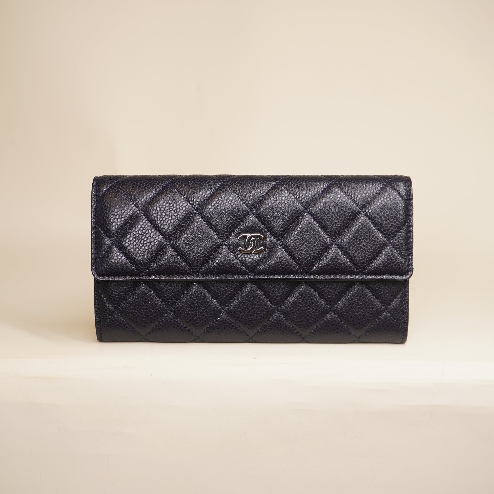 PRE-OWNED Caviar Quilted Large Gusset Flap Wallet Navy