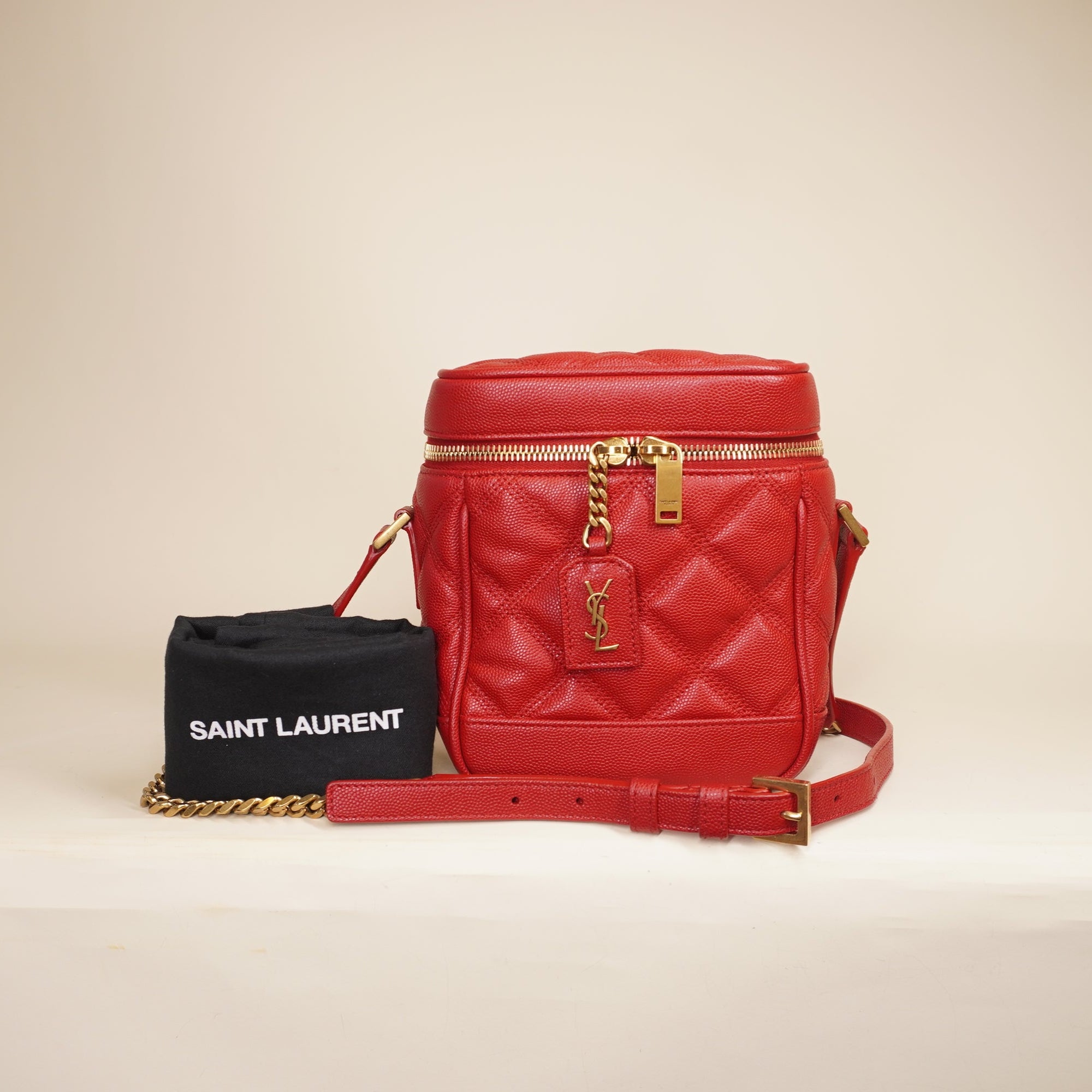 PRE-OWNED Grain de Poudre Quilted 80's Vanity Bag Red