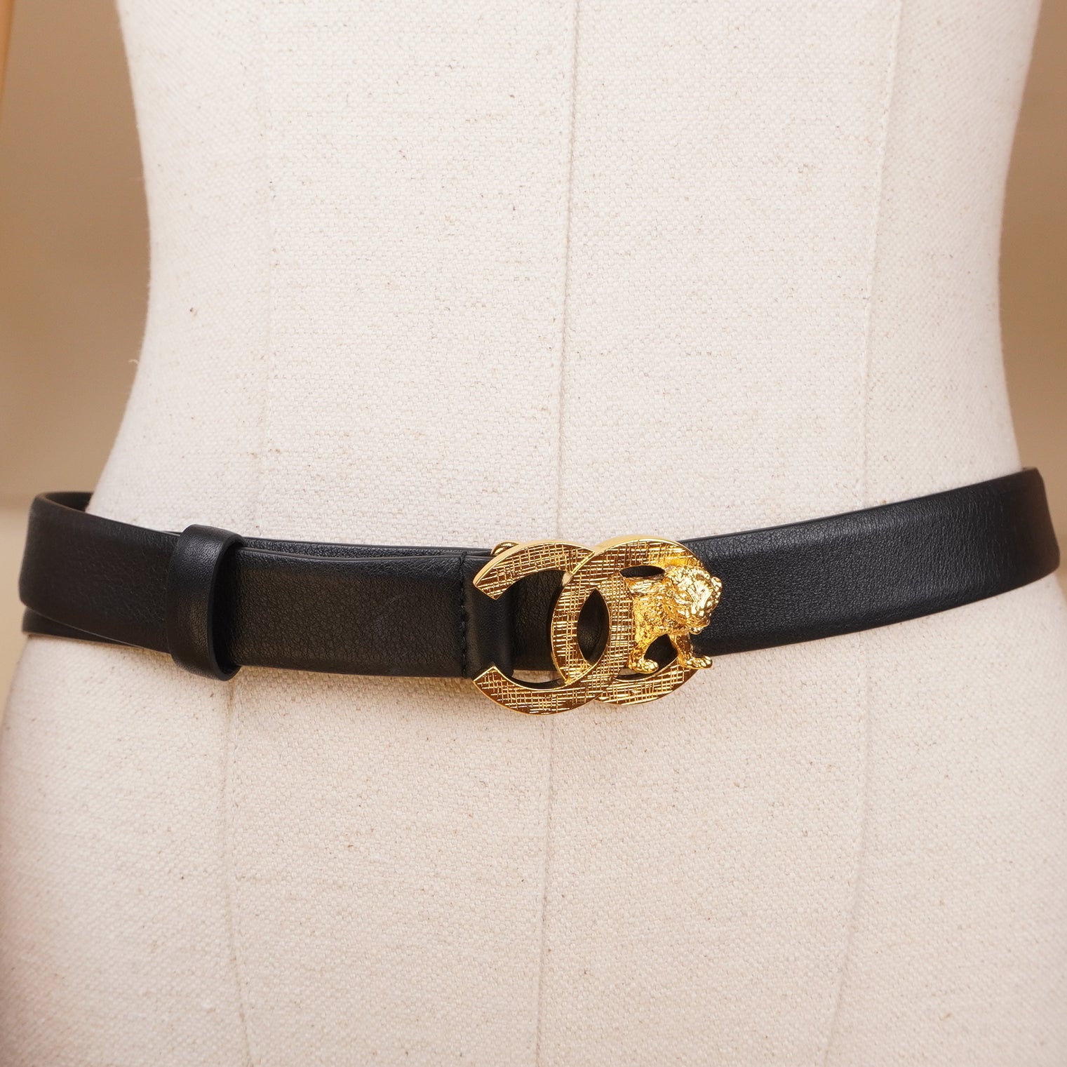 PRE-OWNED CC Belt With Gold Tone Golden Logo Lion Metal Classic Brooch