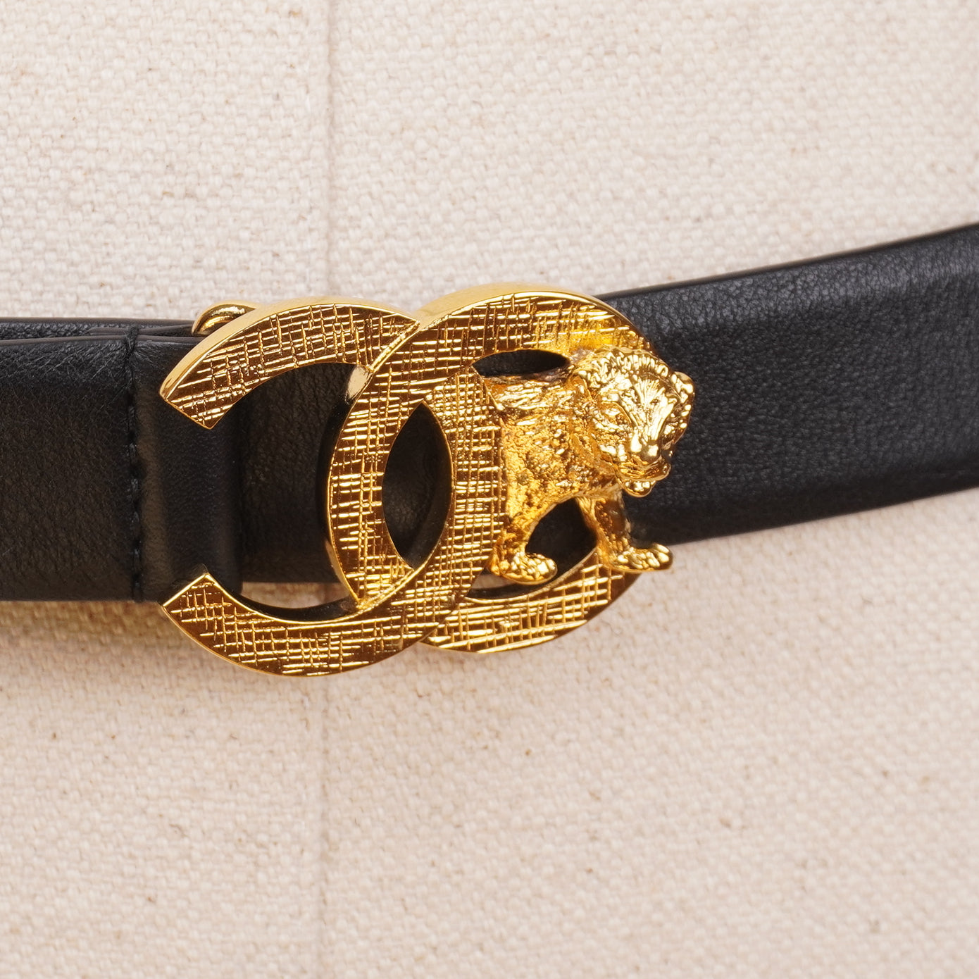 PRE-OWNED CC Belt With Gold Tone Golden Logo Lion Metal Classic Brooch