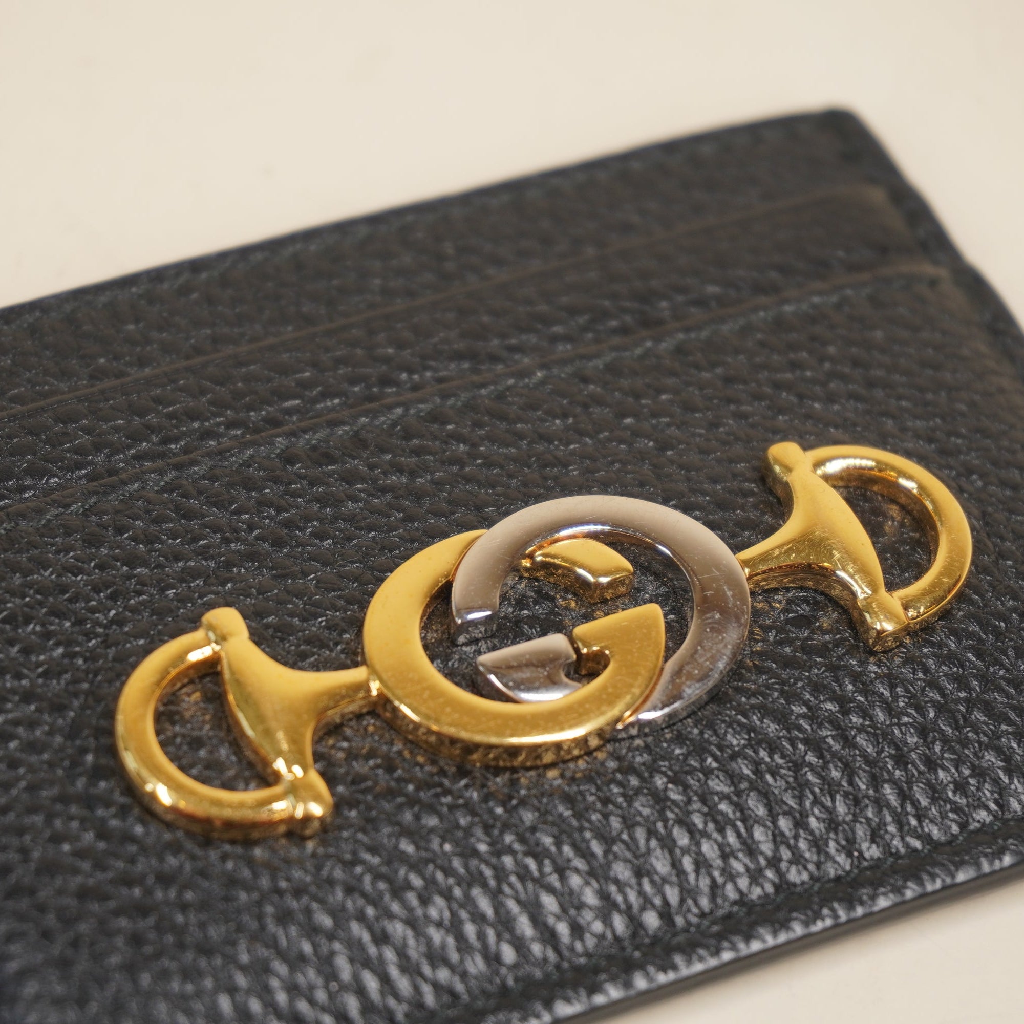 PRE-OWNED Grainy Calfskin Zumi Card Holder Black