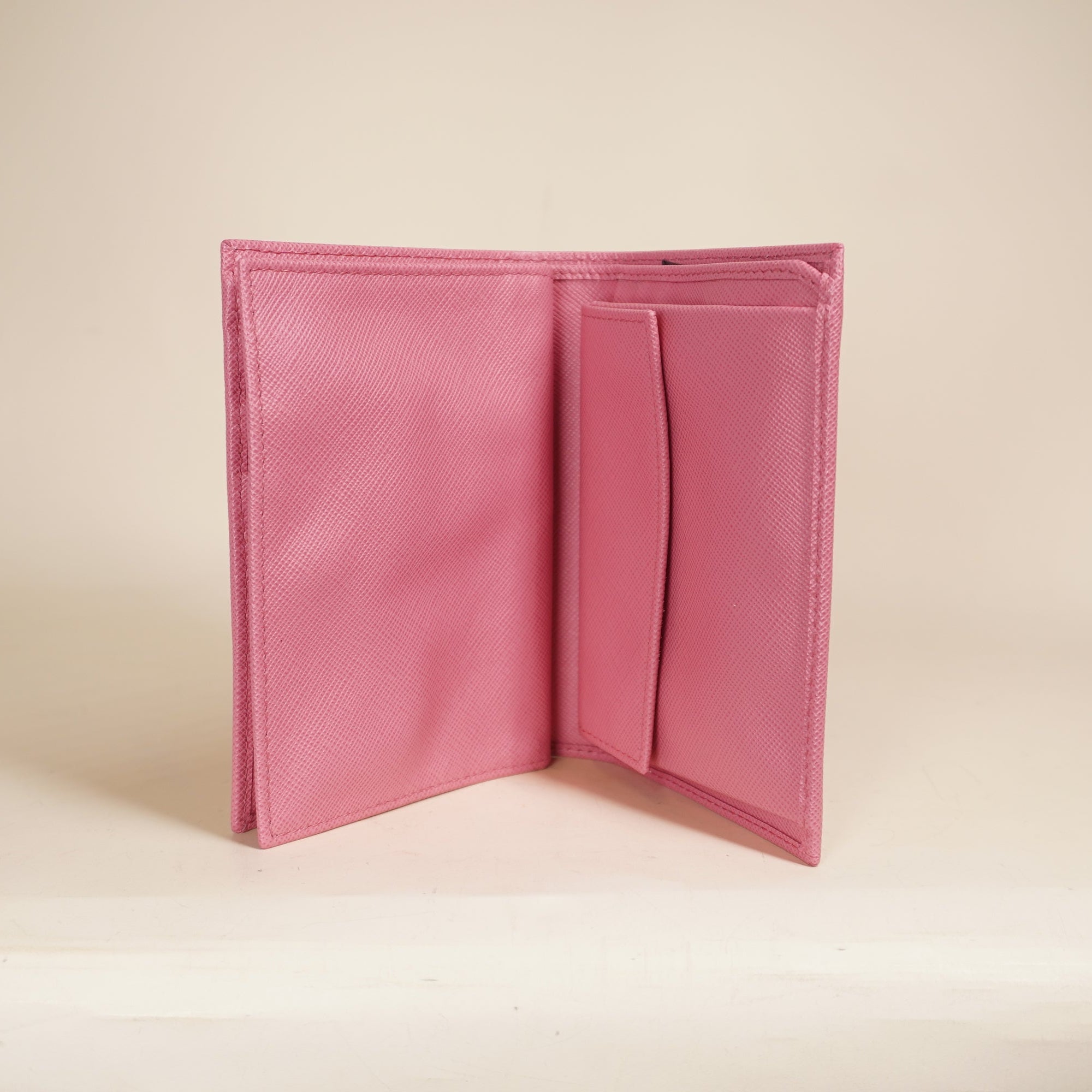 PRE-OWNED Saffiano Metal Compact Snap Bi-Fold Wallet Petalo