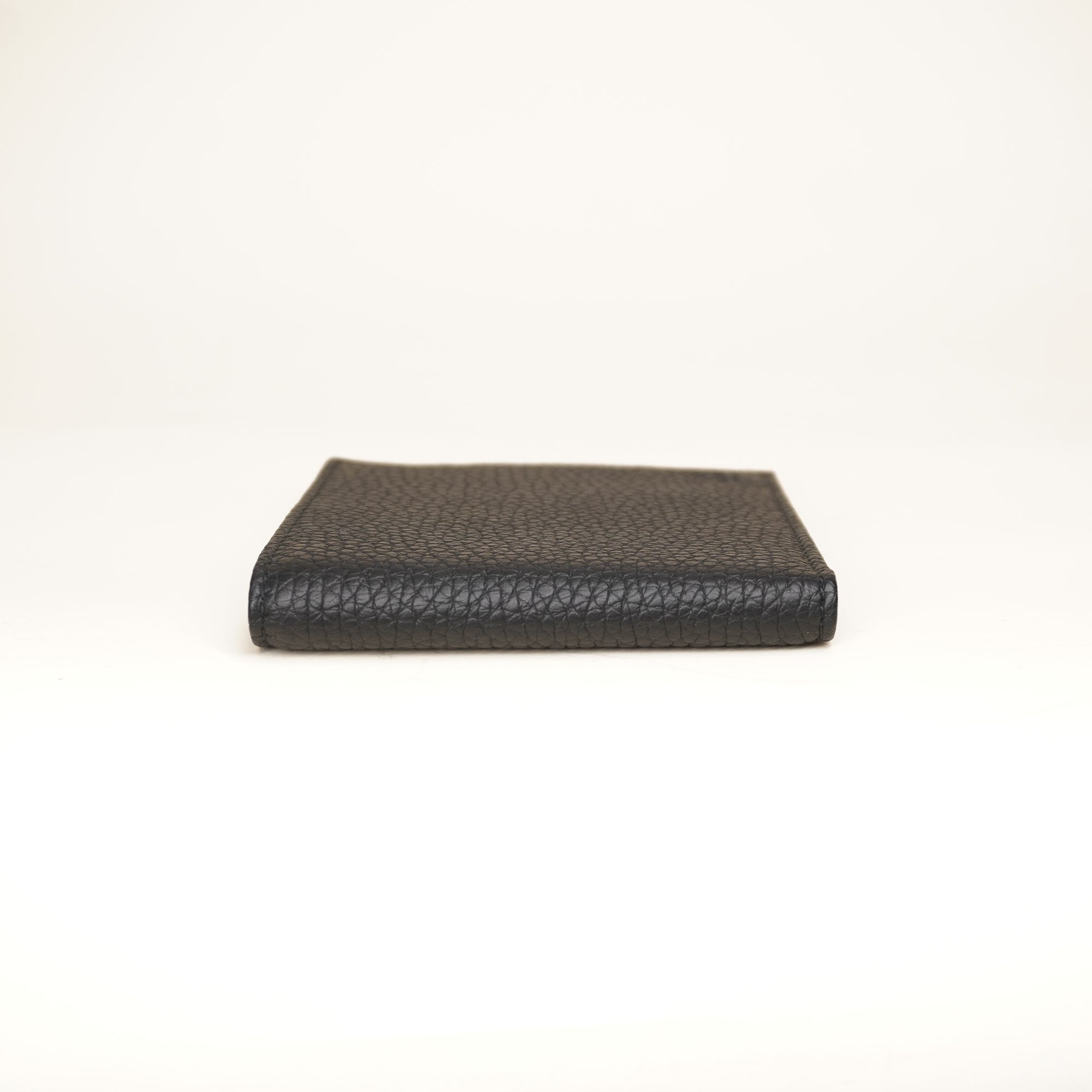 PRE-OWNED GG Black Grained Leather Bifold Man Wallet