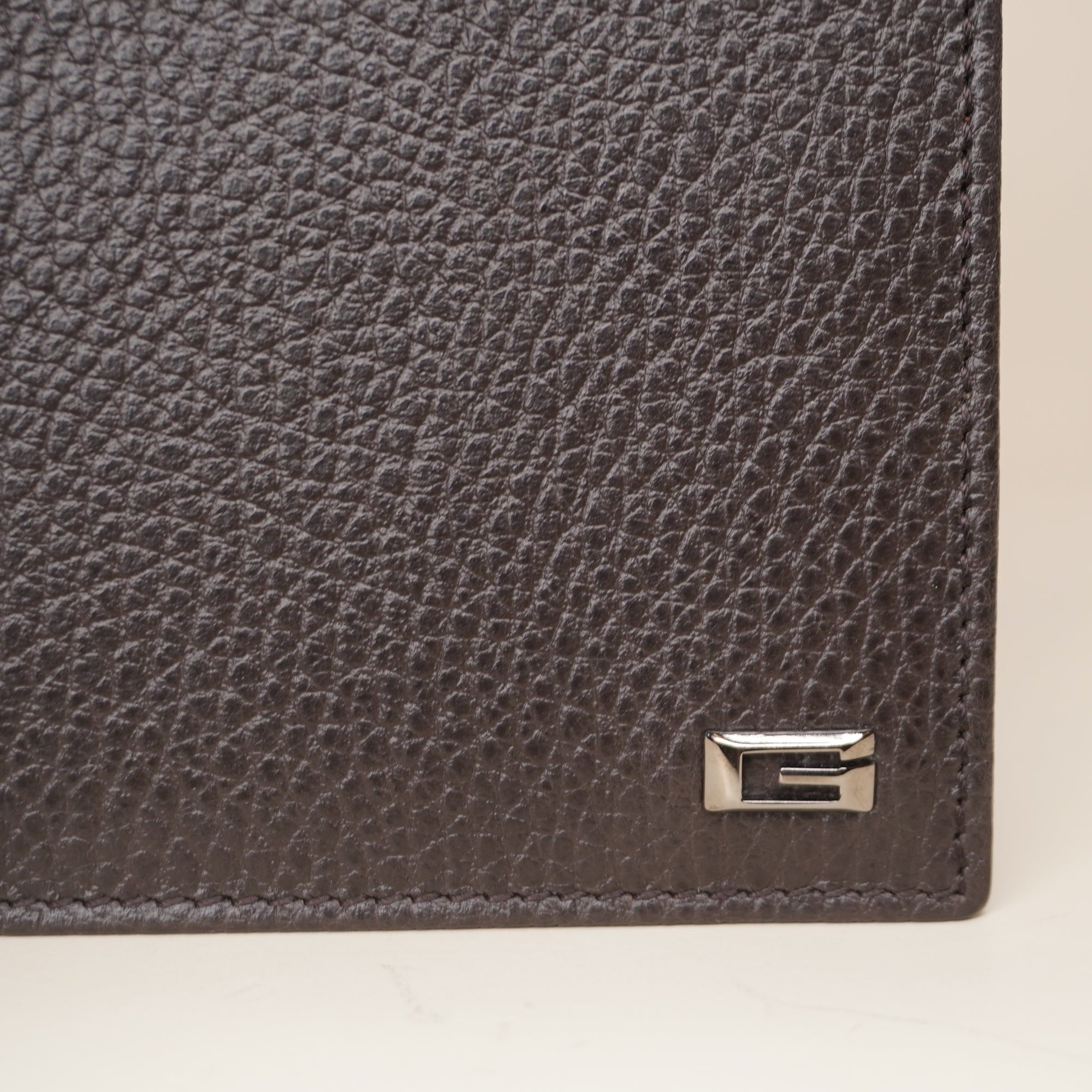 PRE-OWNED GG Dark Brown Calfskin Bifold Man Wallet