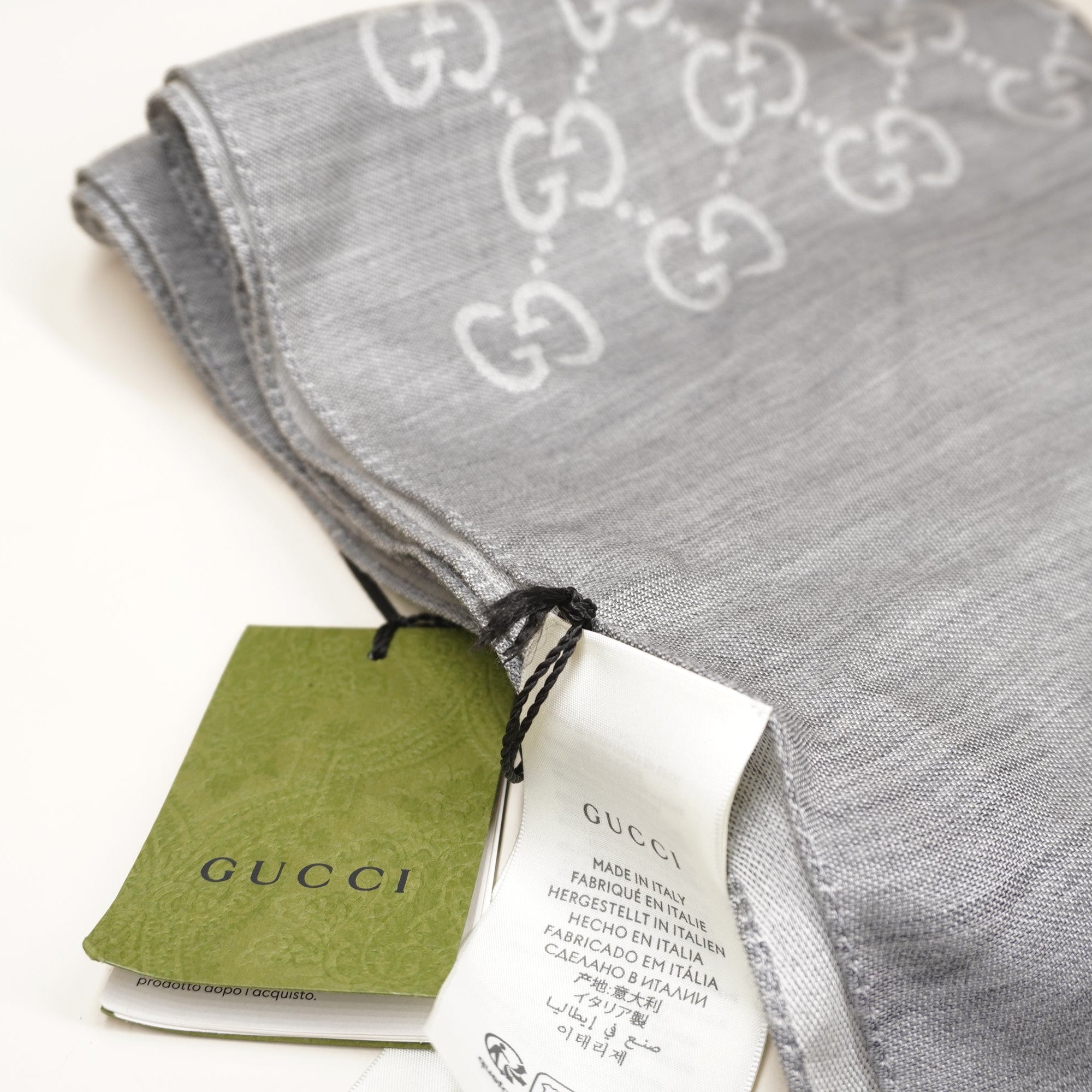 PRE-OWNED GG Grey Jacquard Scarf 